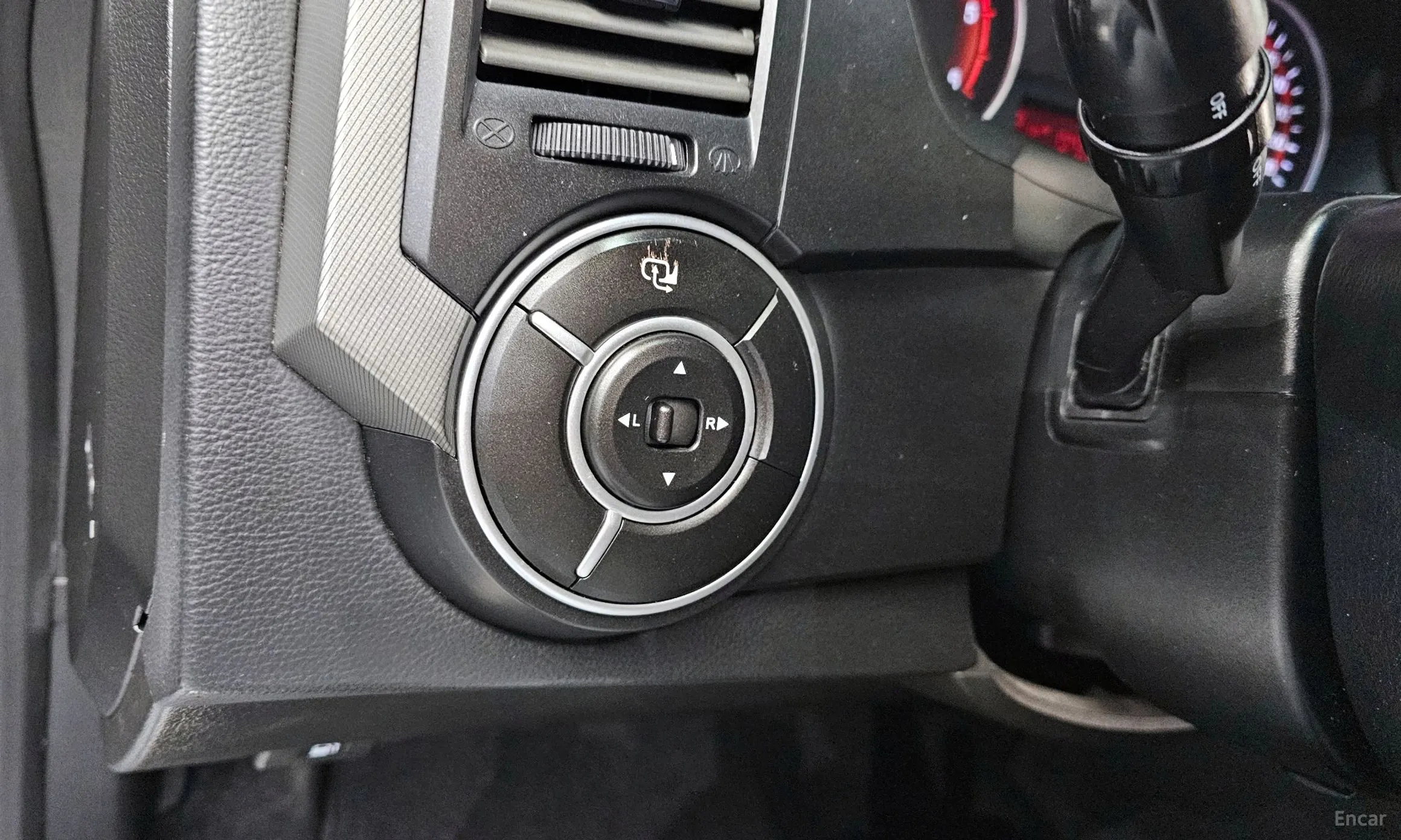 KG Mobility (SsangYong) Korando Sports превью 17