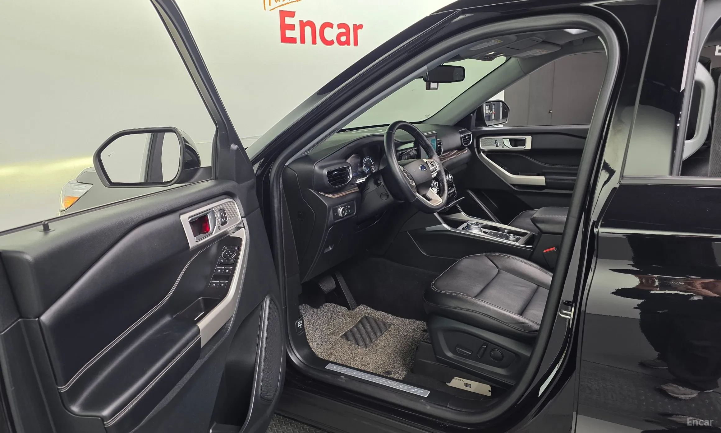 Ford Explorer 6th Generation превью 10