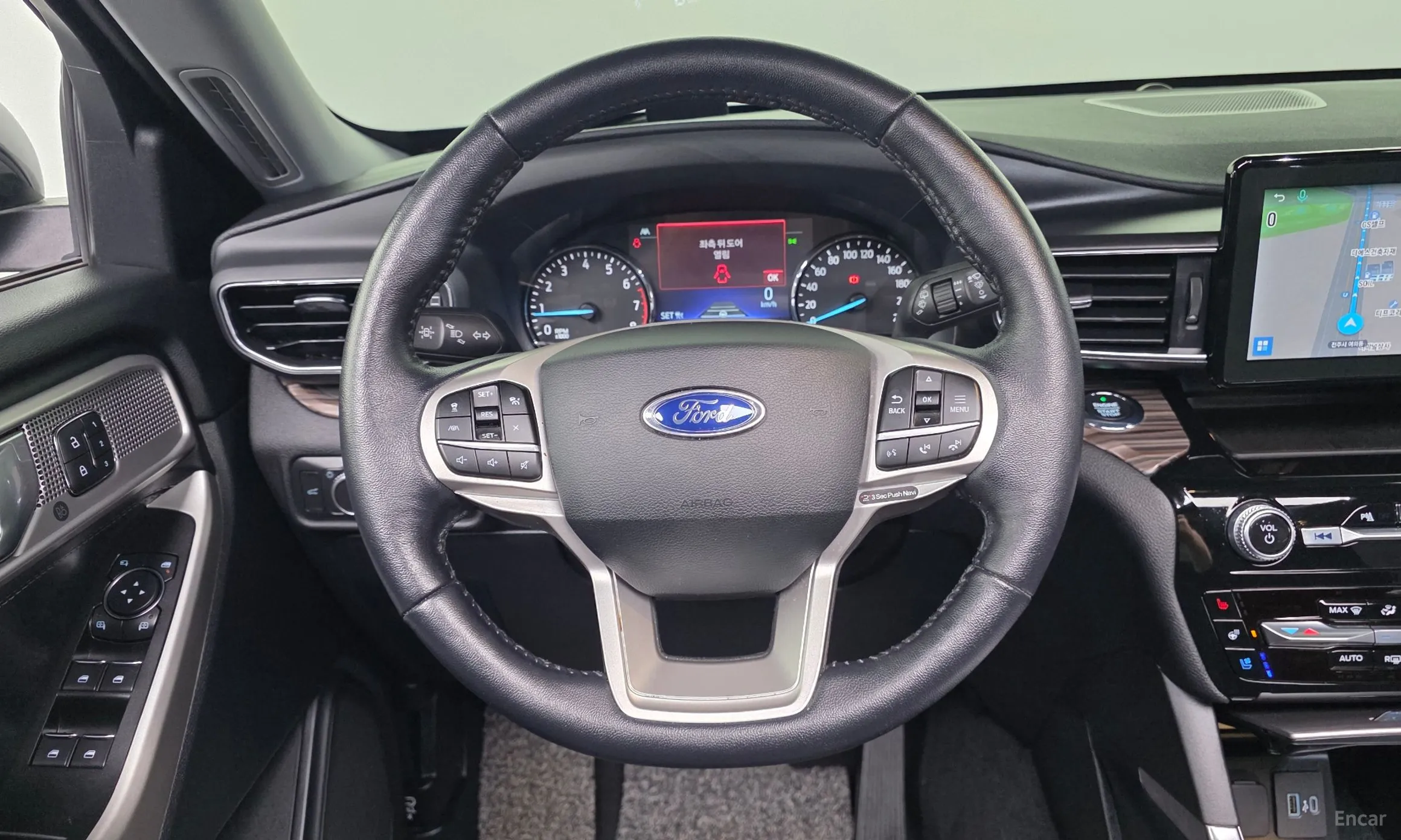 Ford Explorer 6th Generation превью 13
