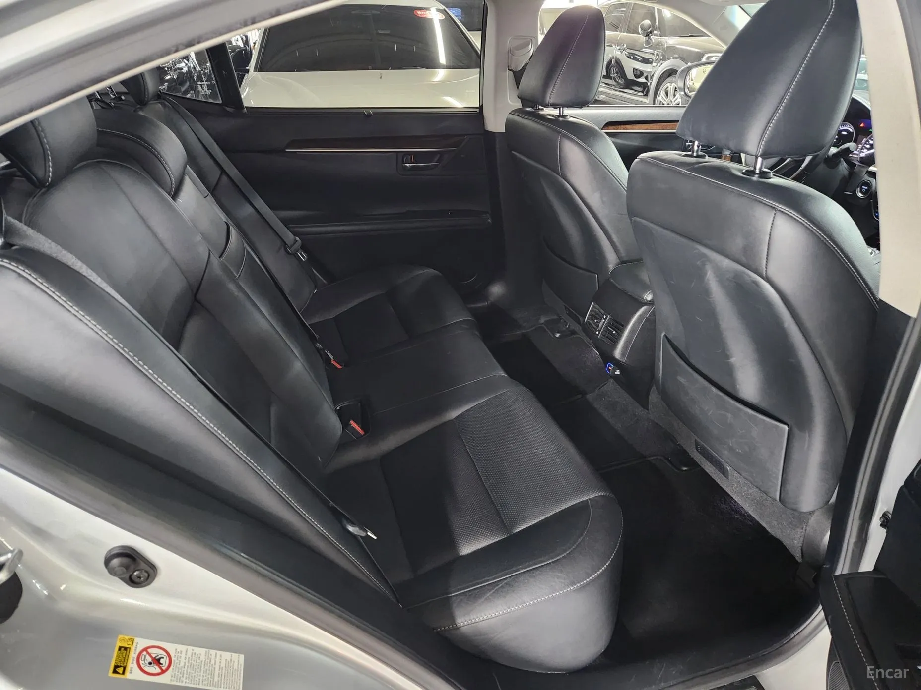 Lexus New ES300h превью 16