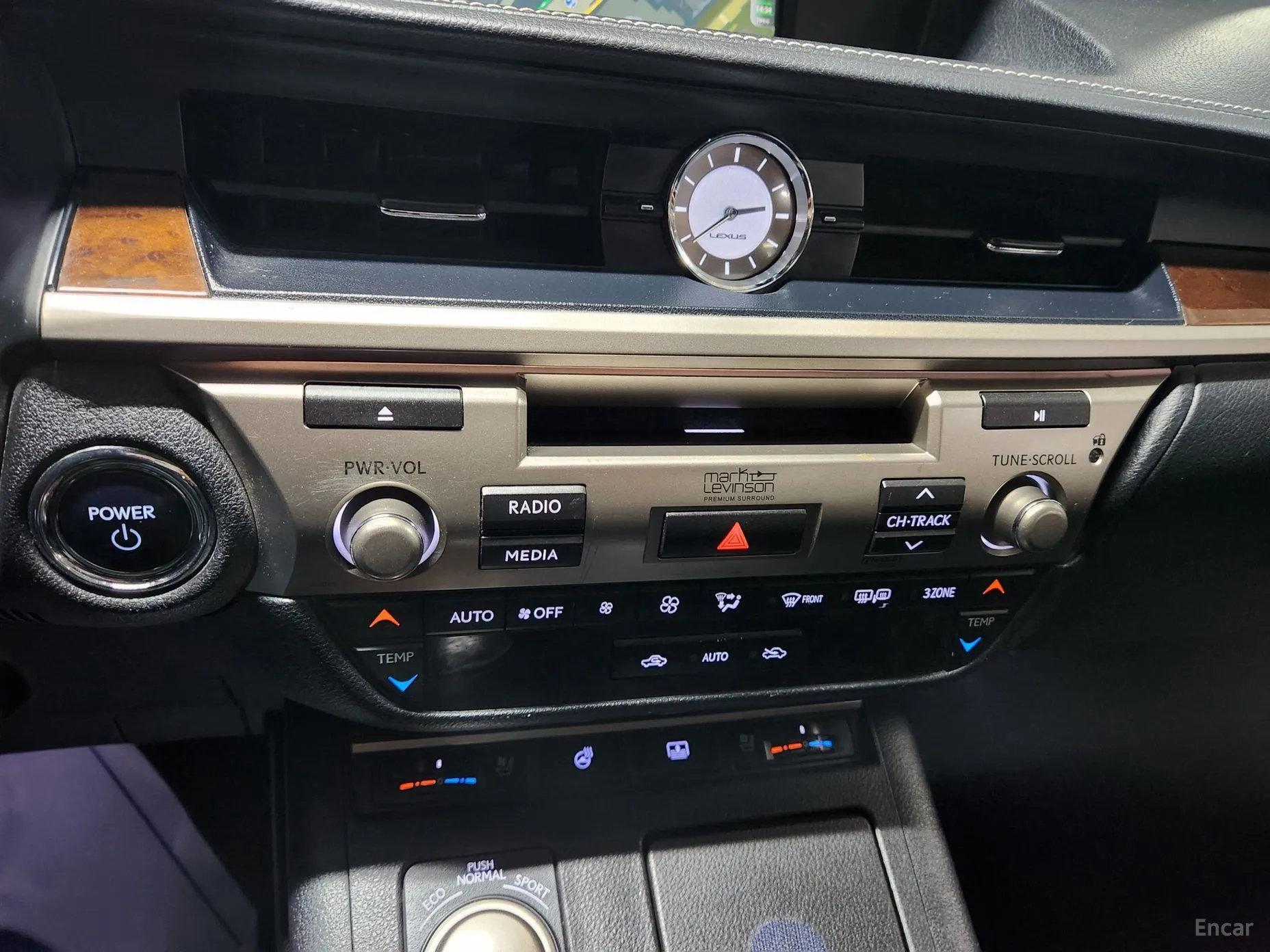 Lexus New ES300h превью 18