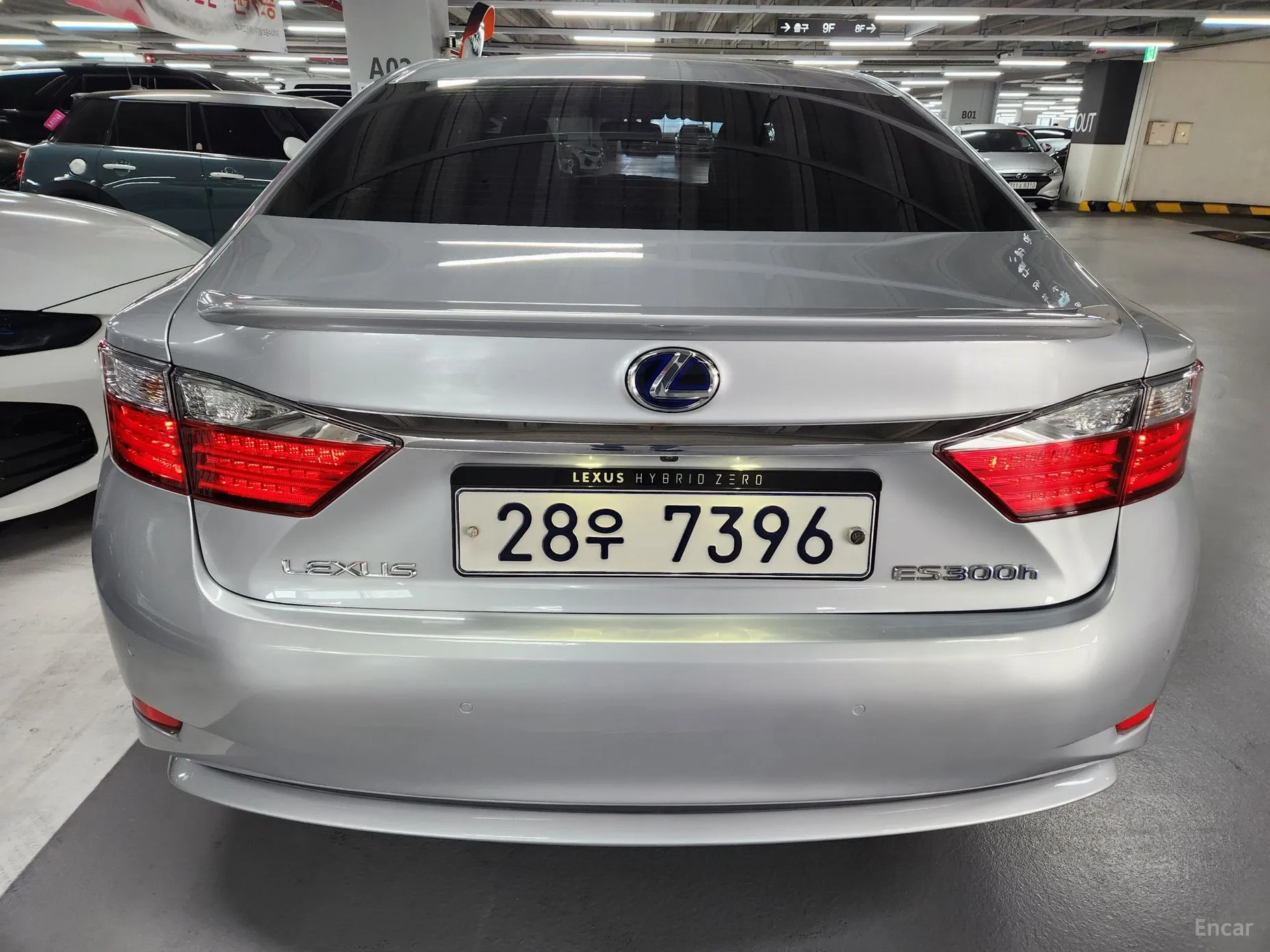 Lexus New ES300h превью 4