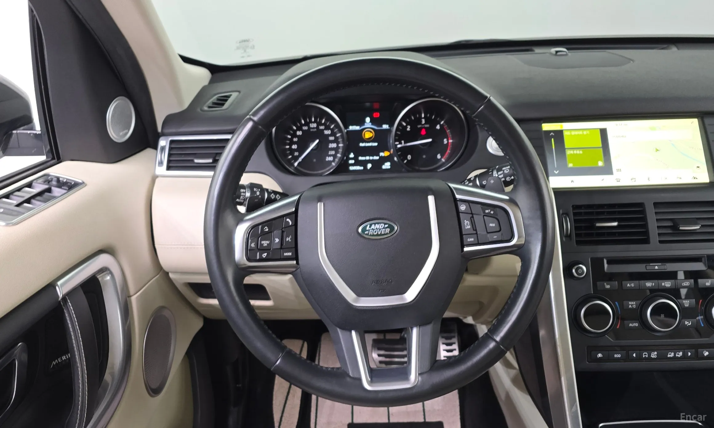 Land Rover Discovery Sports превью 13