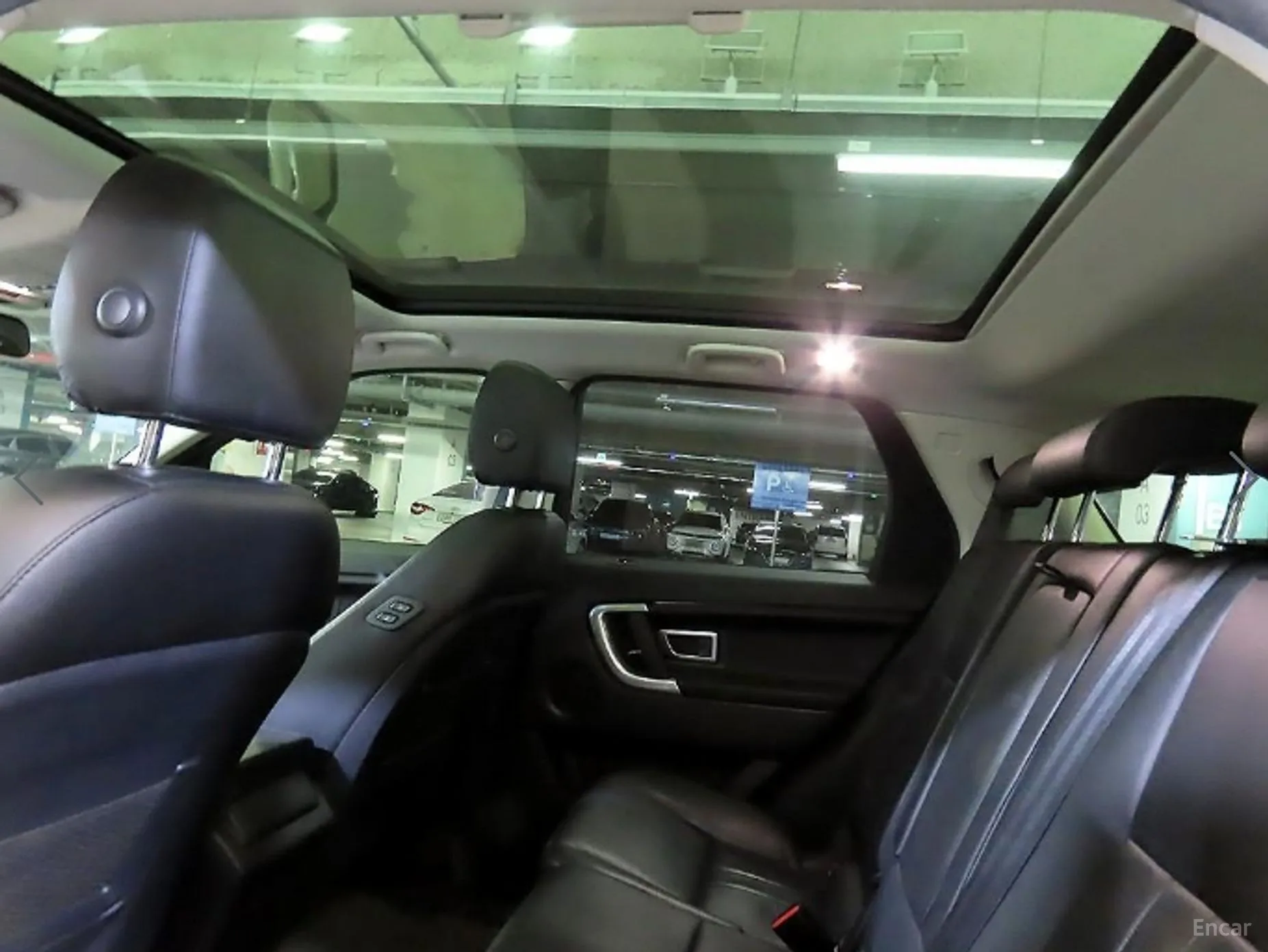 Land Rover Discovery Sports превью 16