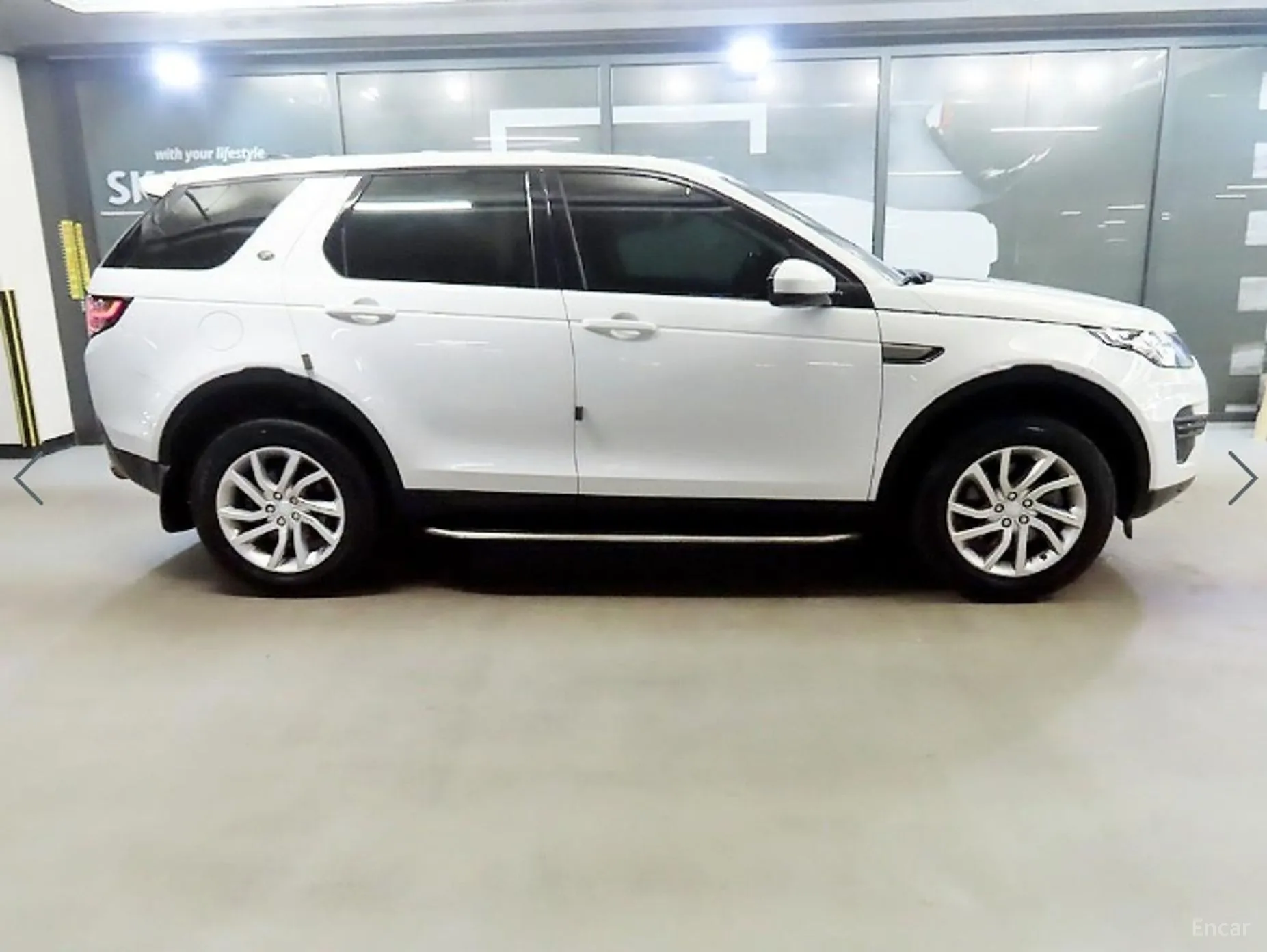 Land Rover Discovery Sports превью 3