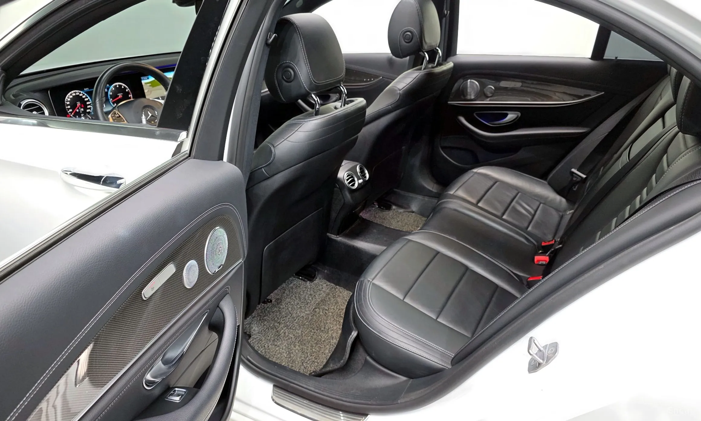 Mercedes Benz E-Class W213 превью 12
