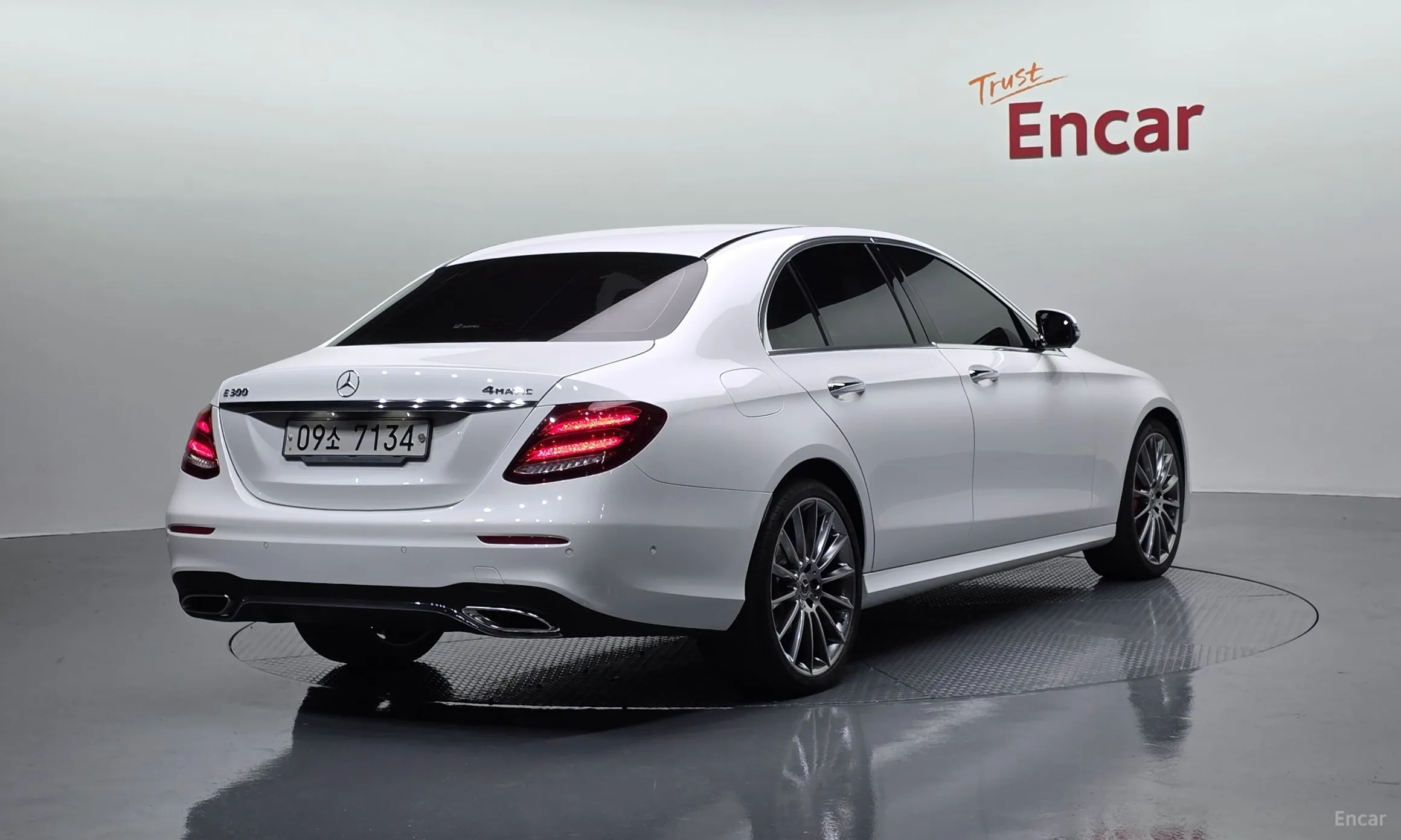 Mercedes Benz E-Class W213
