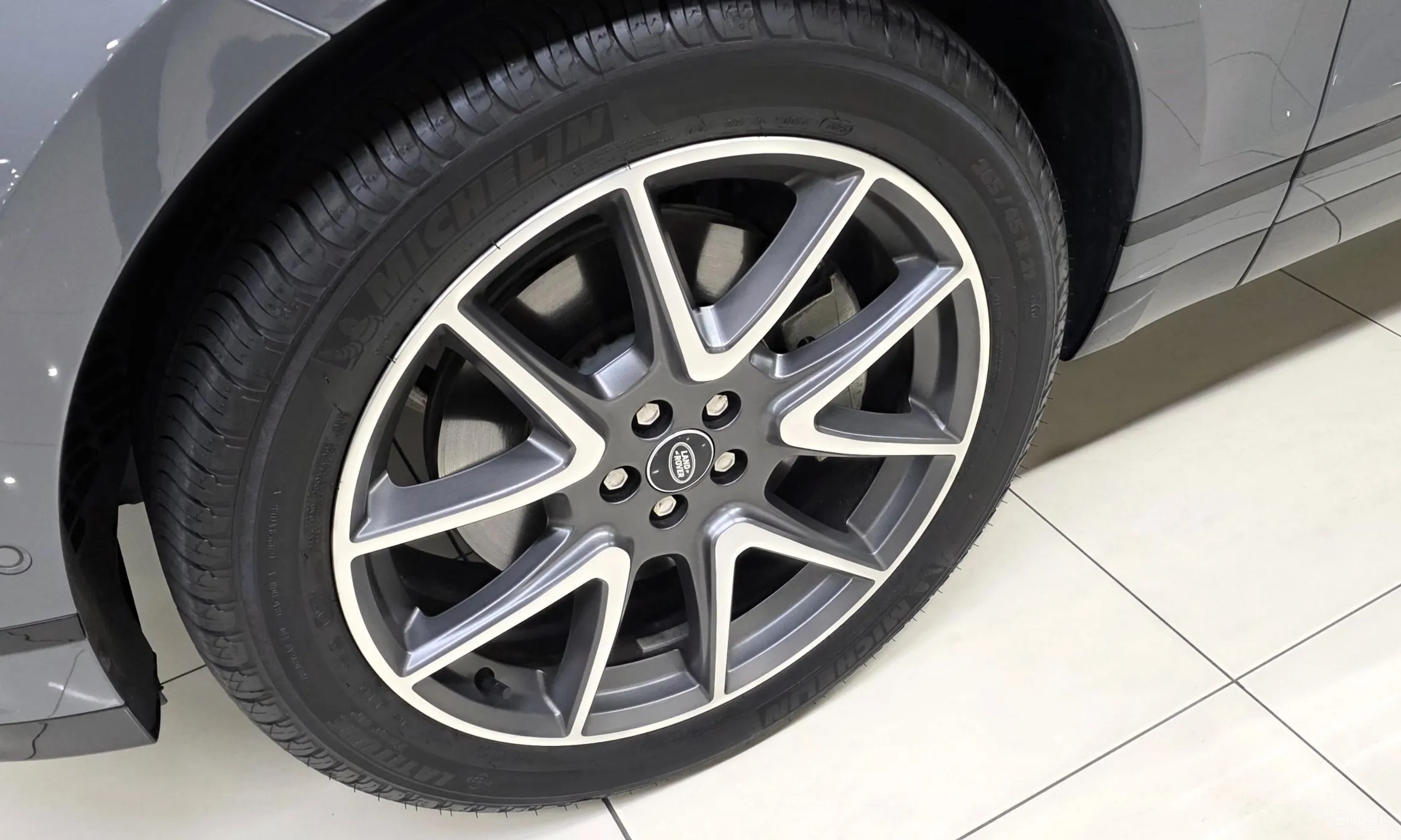 Land Rover Range Rover Bella превью 20