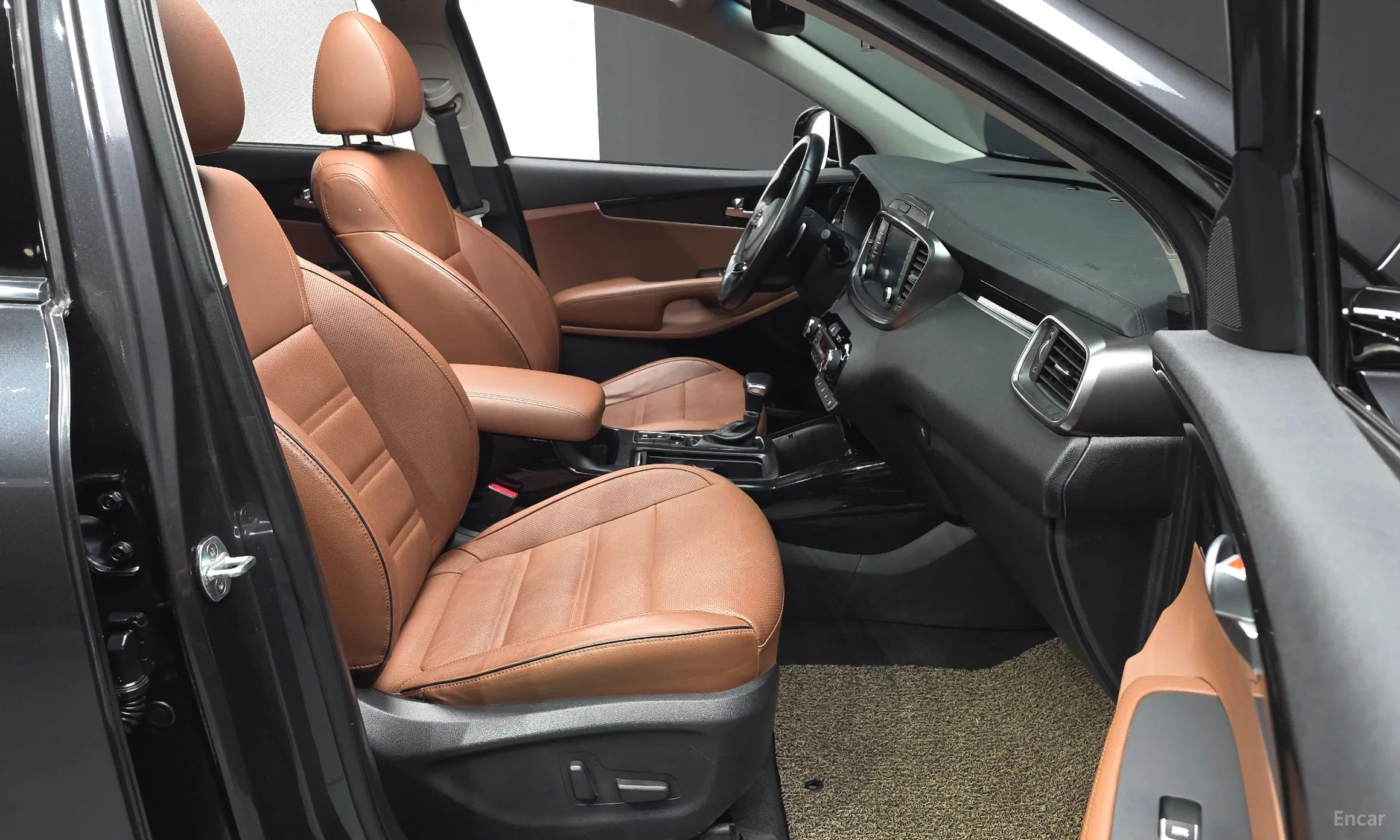 Kia Sorento превью 10