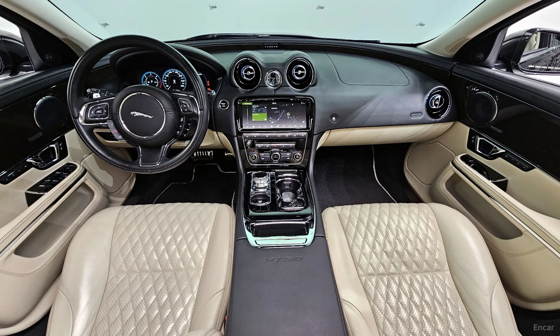 Jaguar All New XJ превью 7