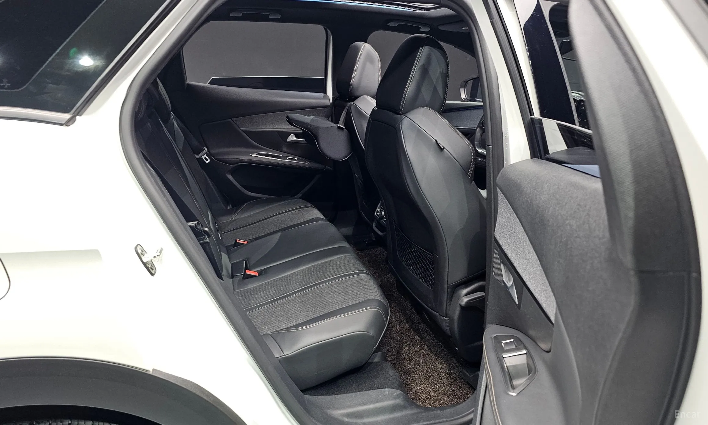 Peugeot 3008 2nd generation превью 11