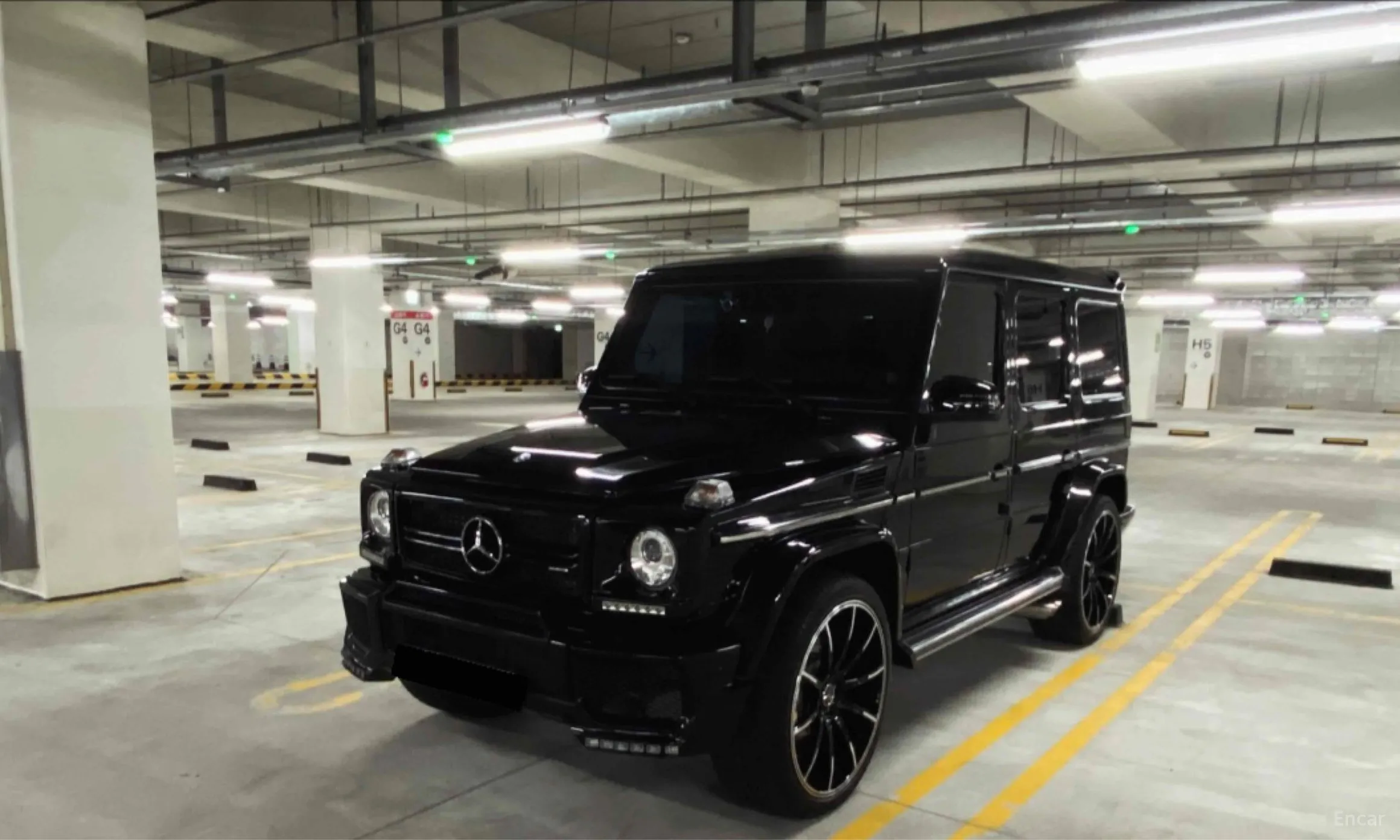 Mercedes Benz G-Class W463