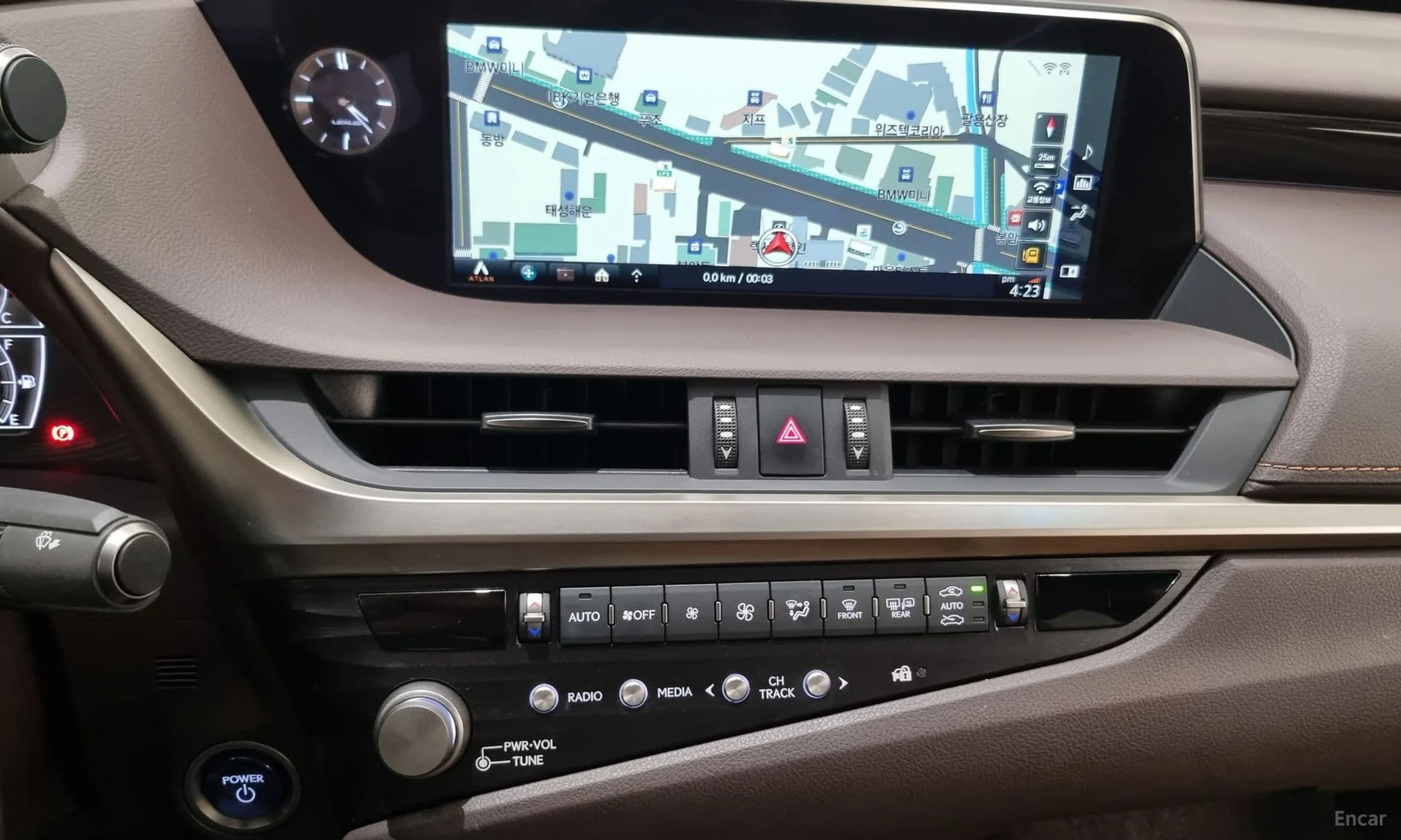 Lexus ES300h 7th Generation превью 13