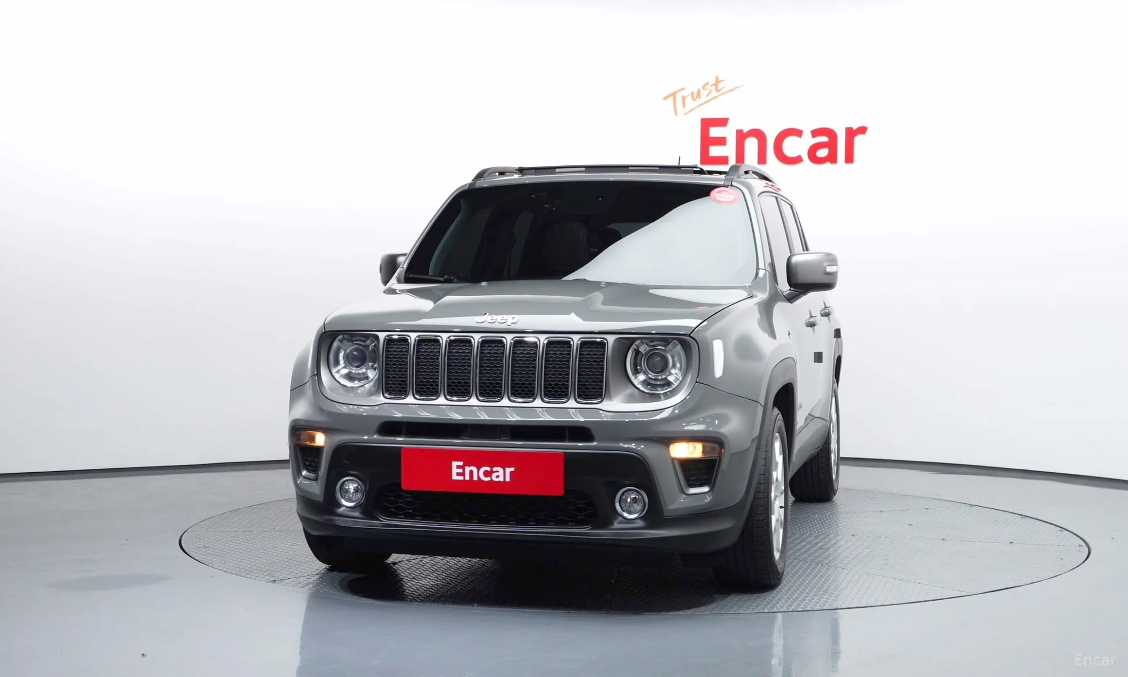 Jeep Renegade превью 3