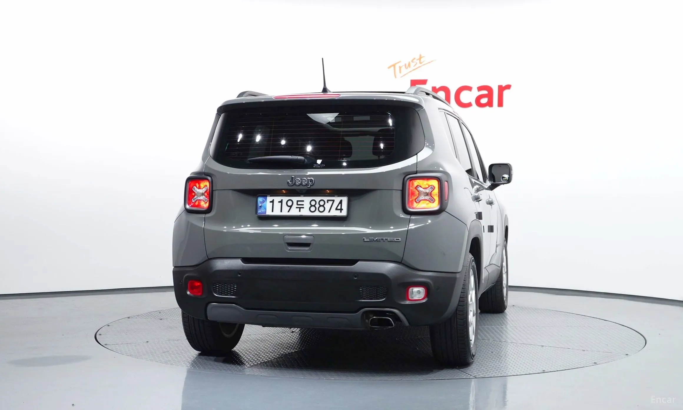 Jeep Renegade превью 4