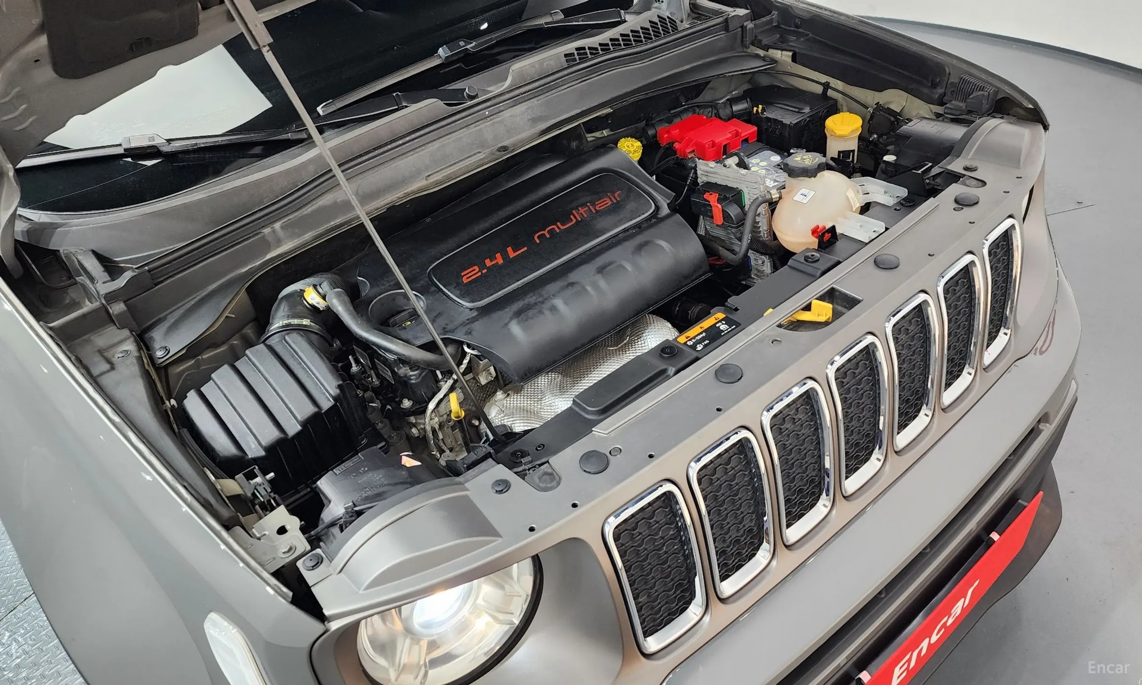 Jeep Renegade превью 6