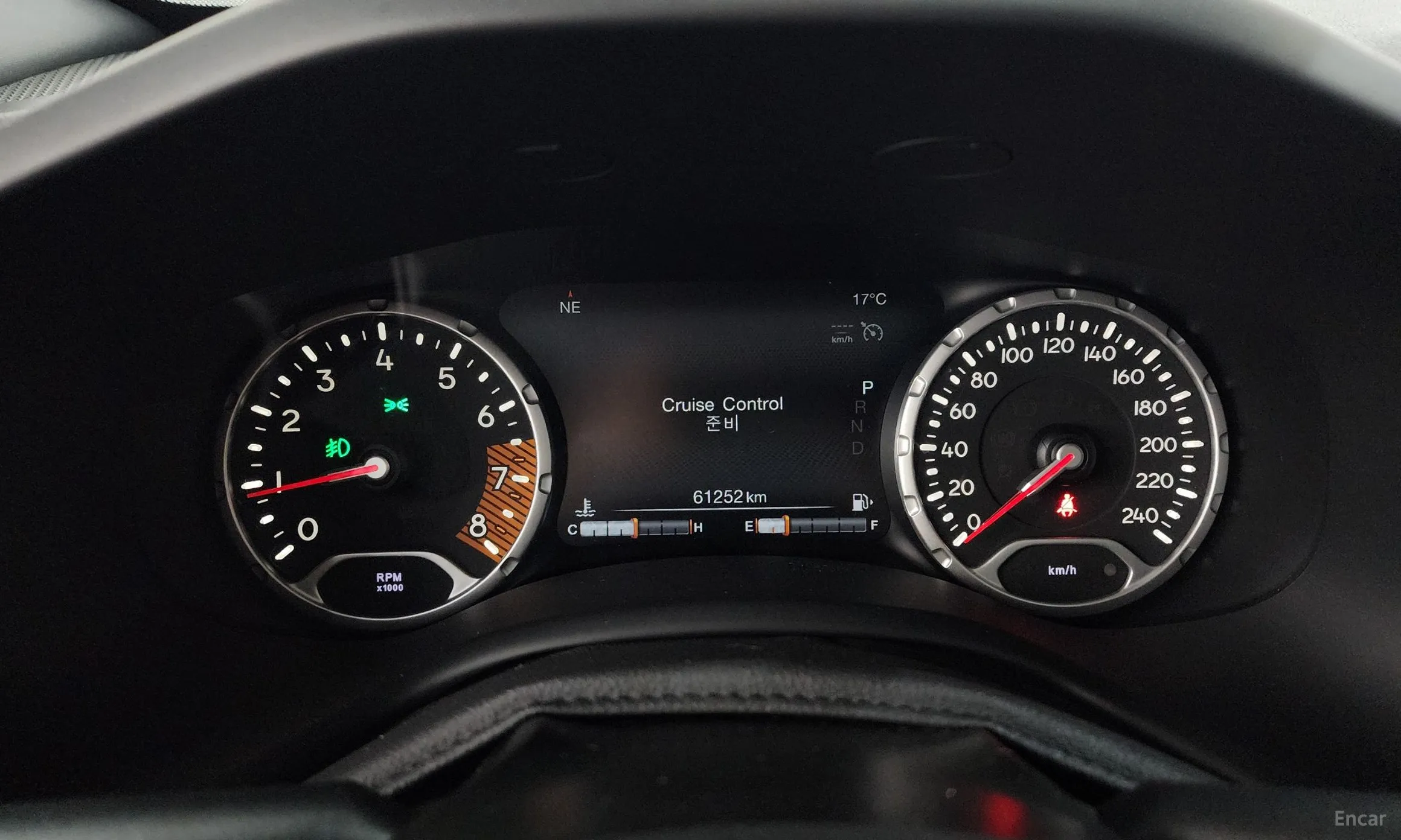 Jeep Renegade превью 8