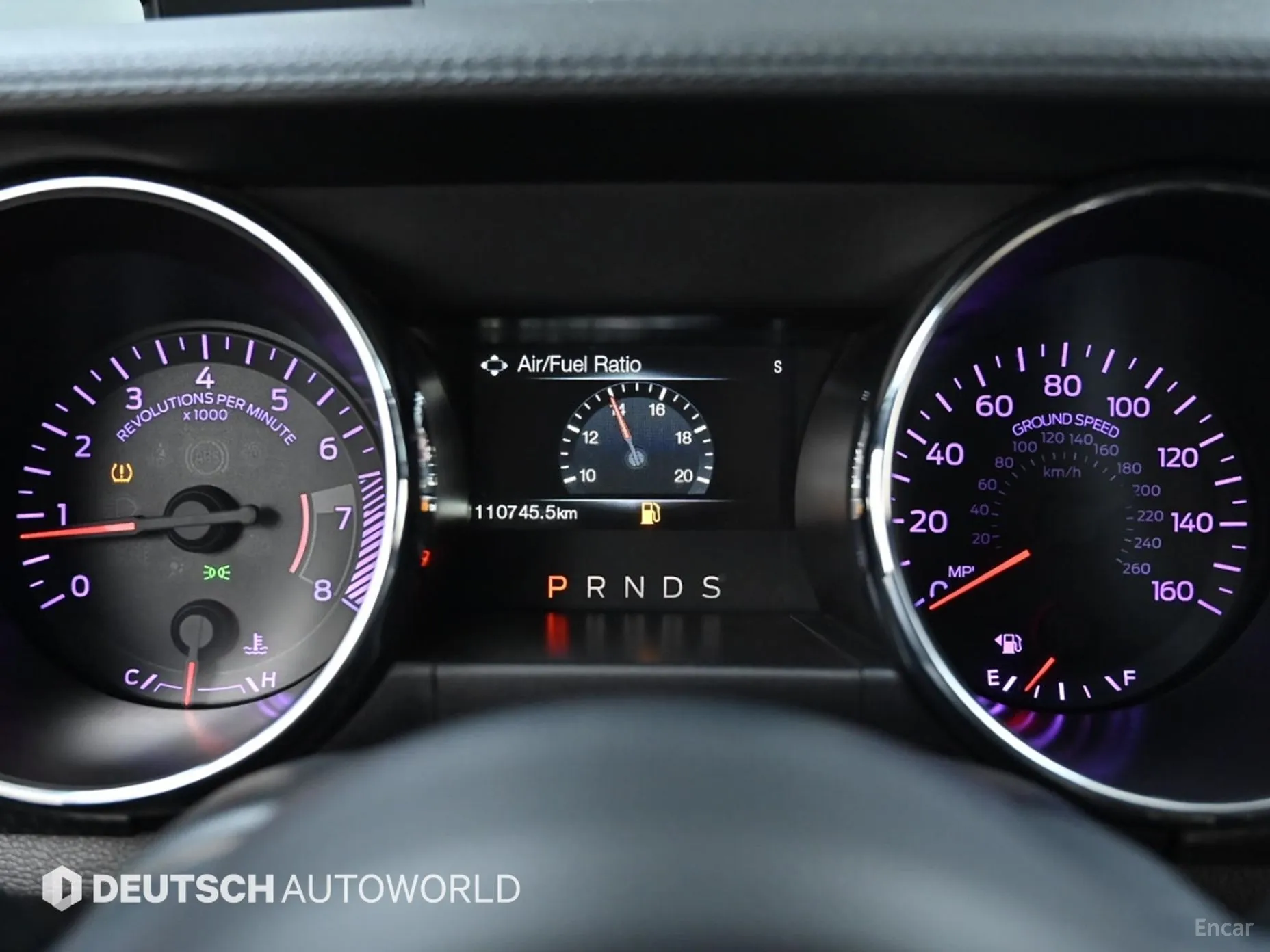 Ford Mustang превью 13
