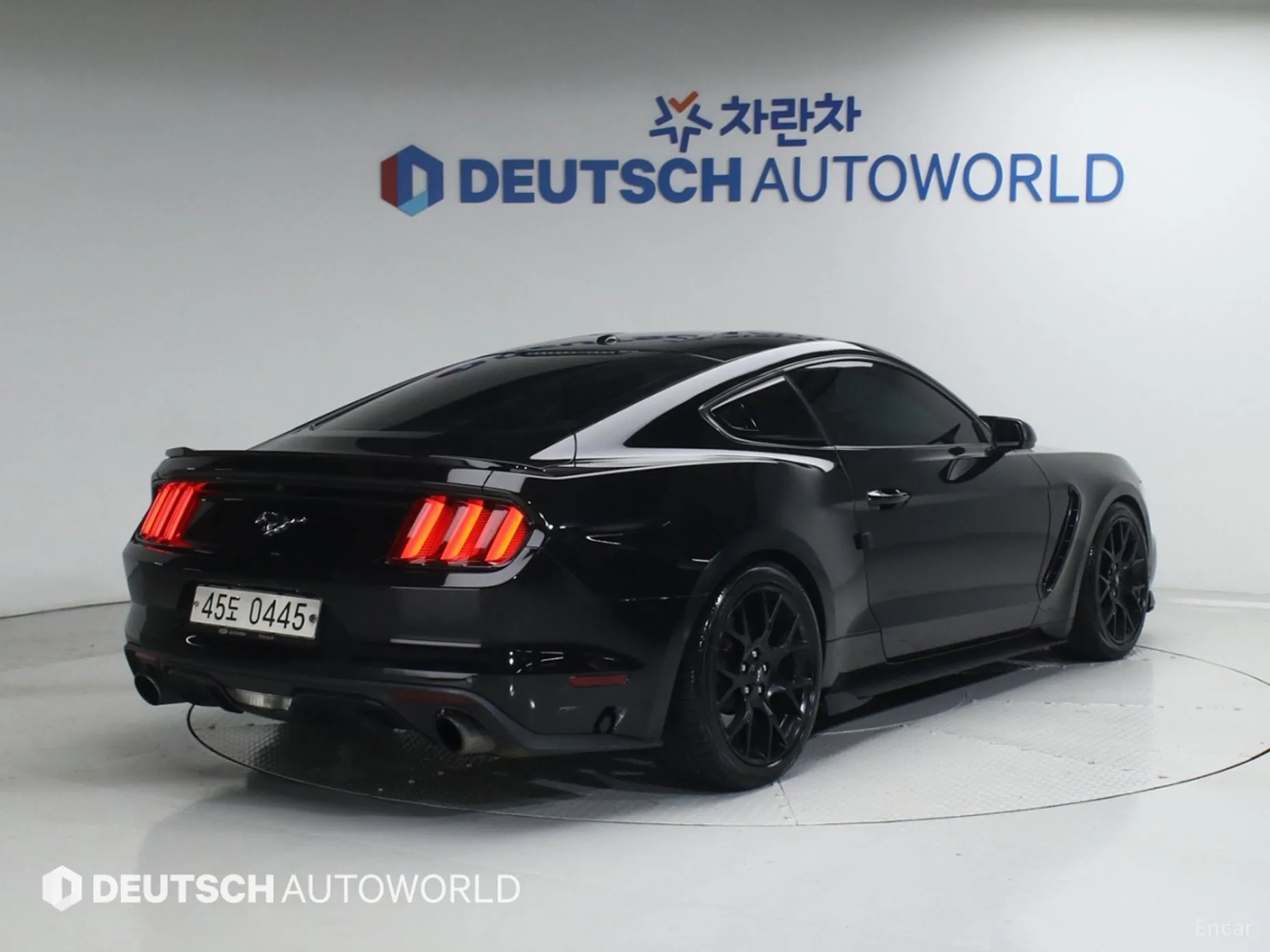 Ford Mustang превью 3