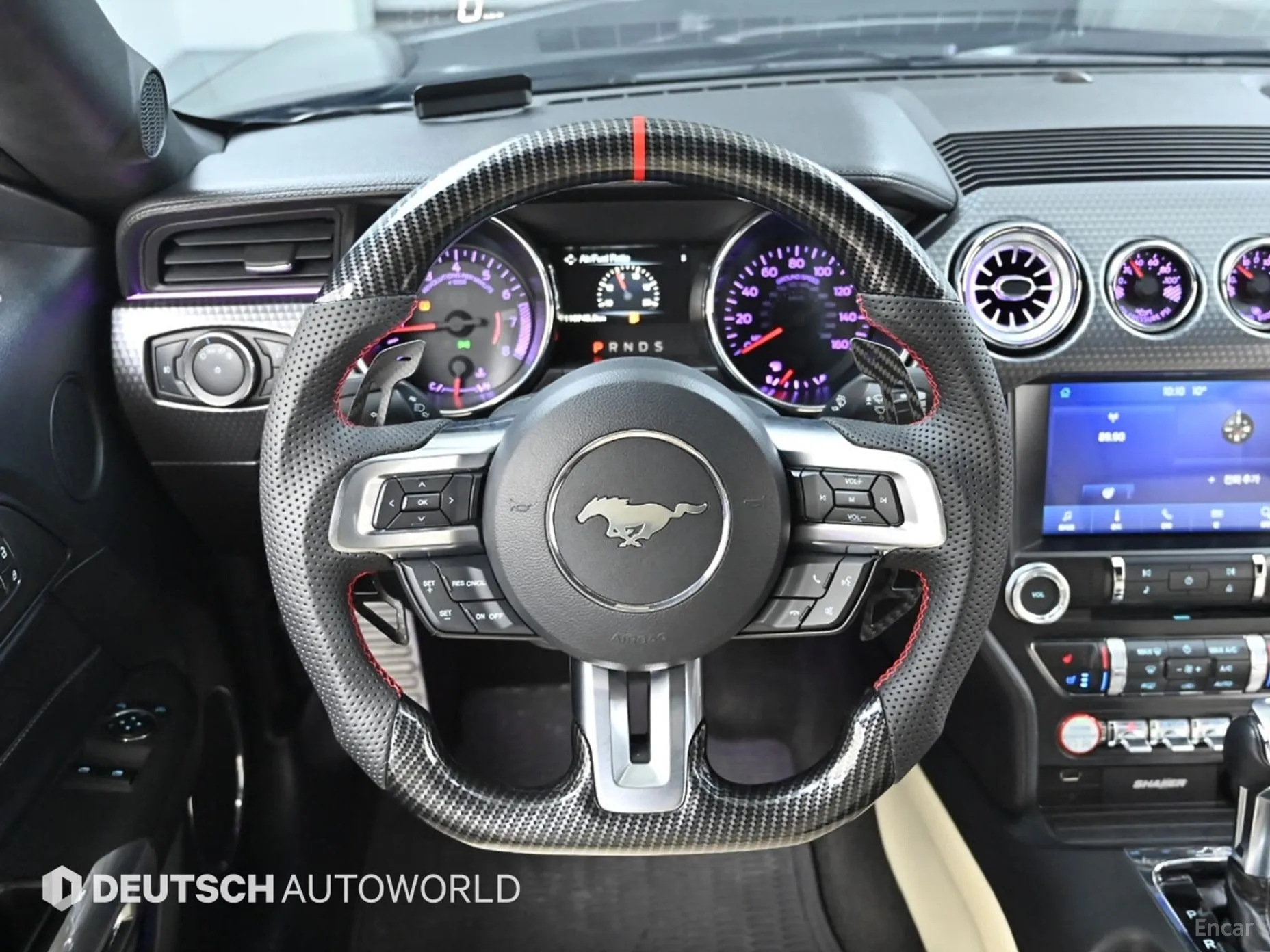 Ford Mustang превью 6
