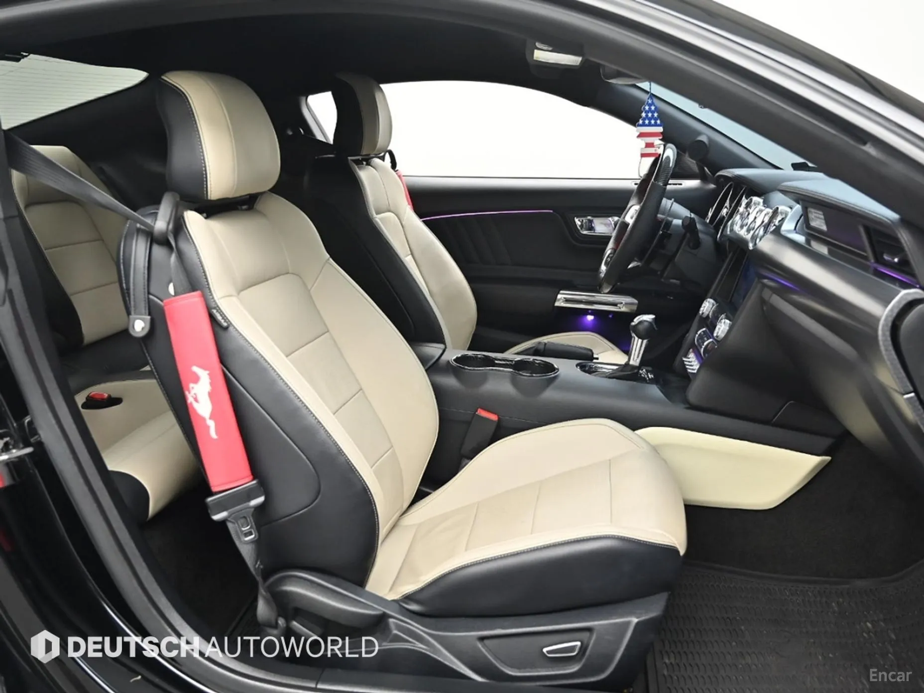 Ford Mustang превью 7