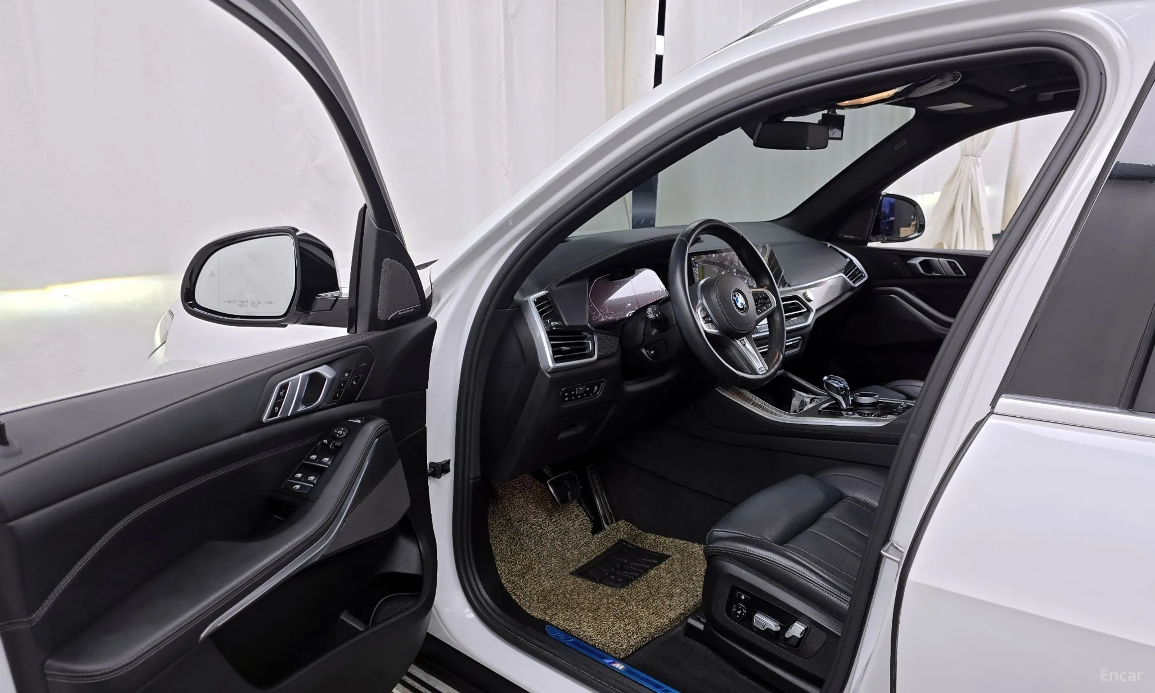 BMW X5 (G05) превью 10