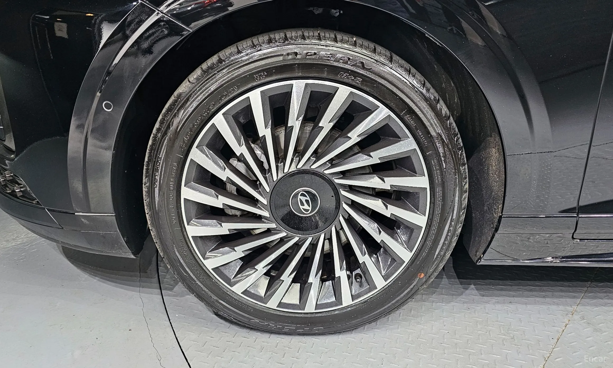 Hyundai Grandeur (GN7) превью 5