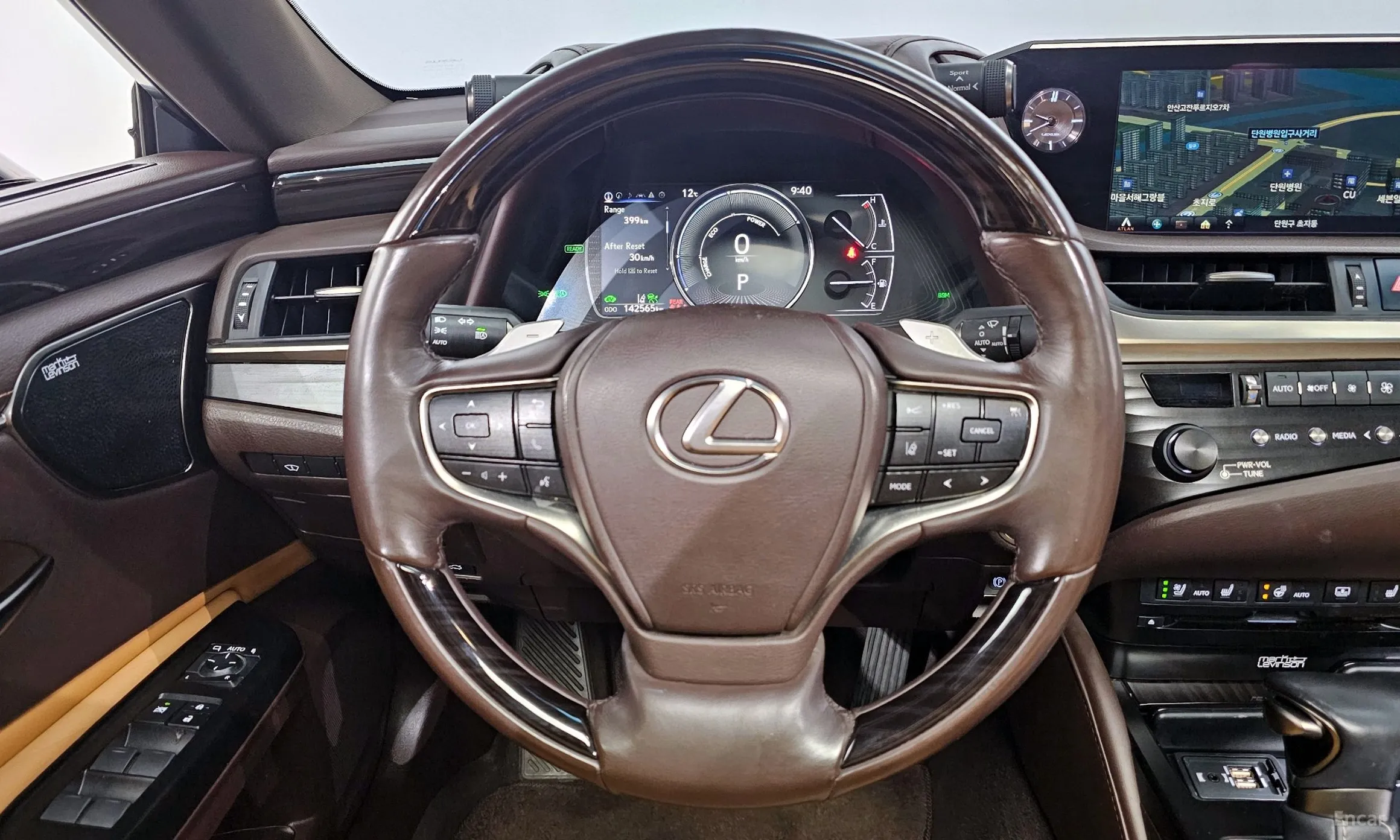 Lexus ES300h 7th Generation превью 13