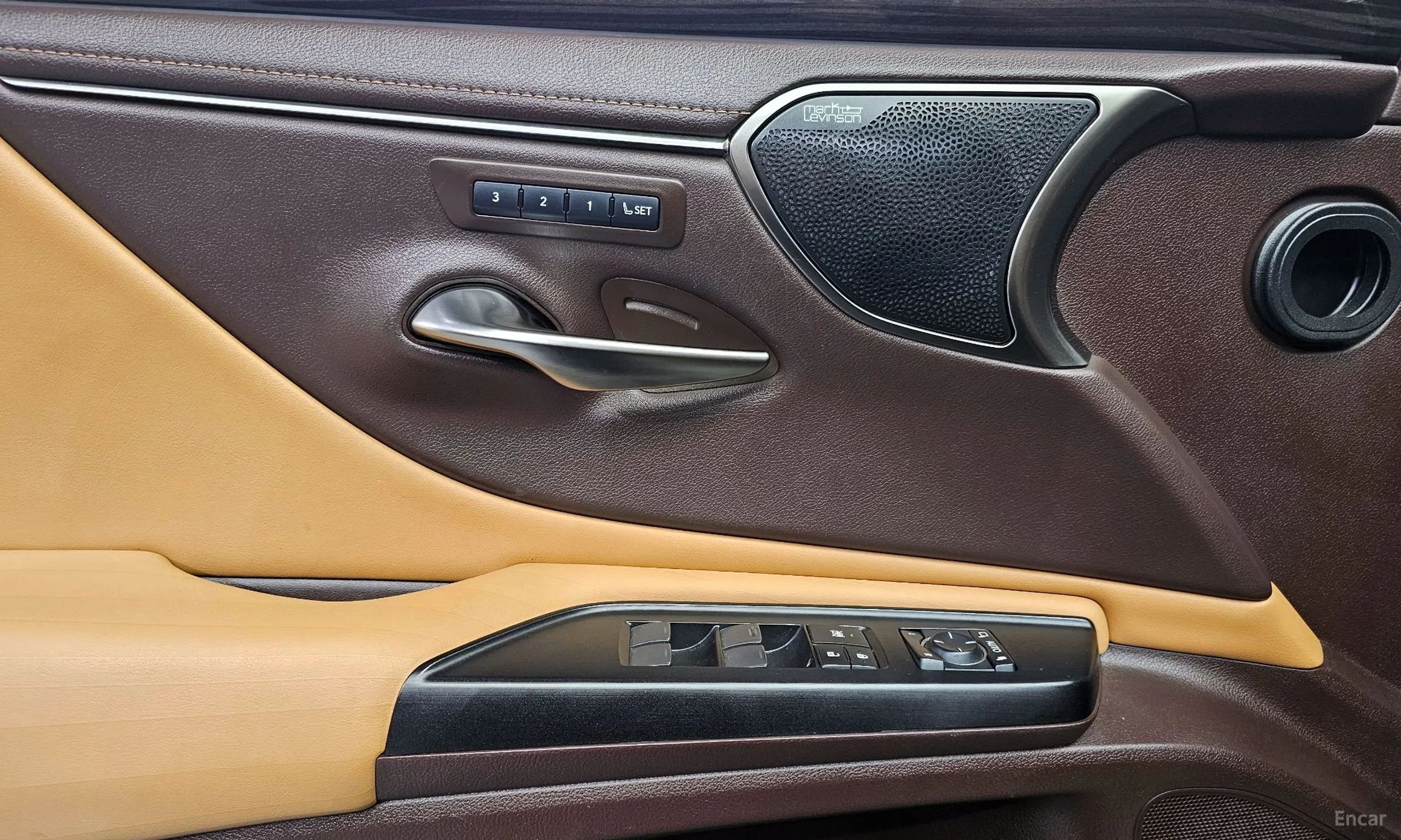 Lexus ES300h 7th Generation превью 14