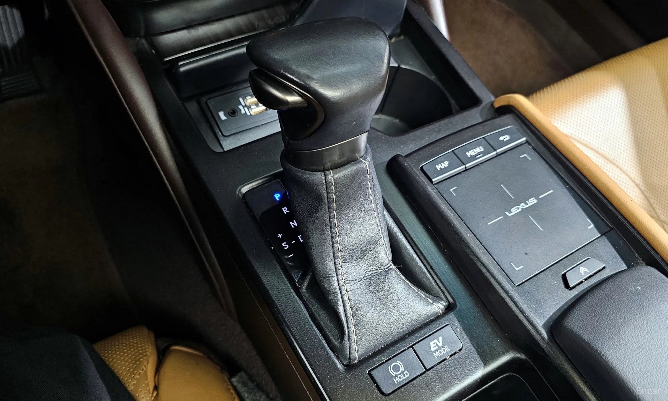 Lexus ES300h 7th Generation превью 9
