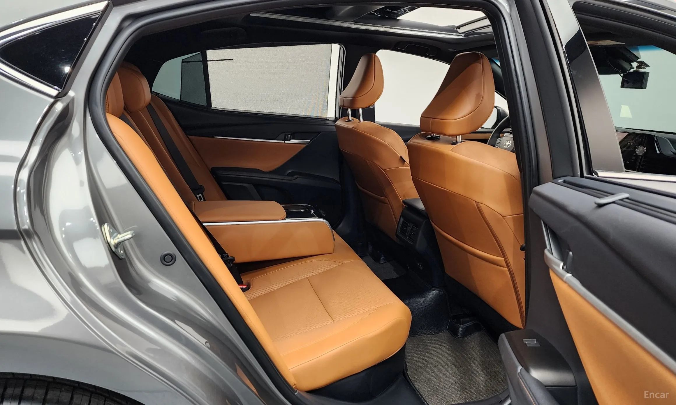 Toyota Camry (XV80) превью 12