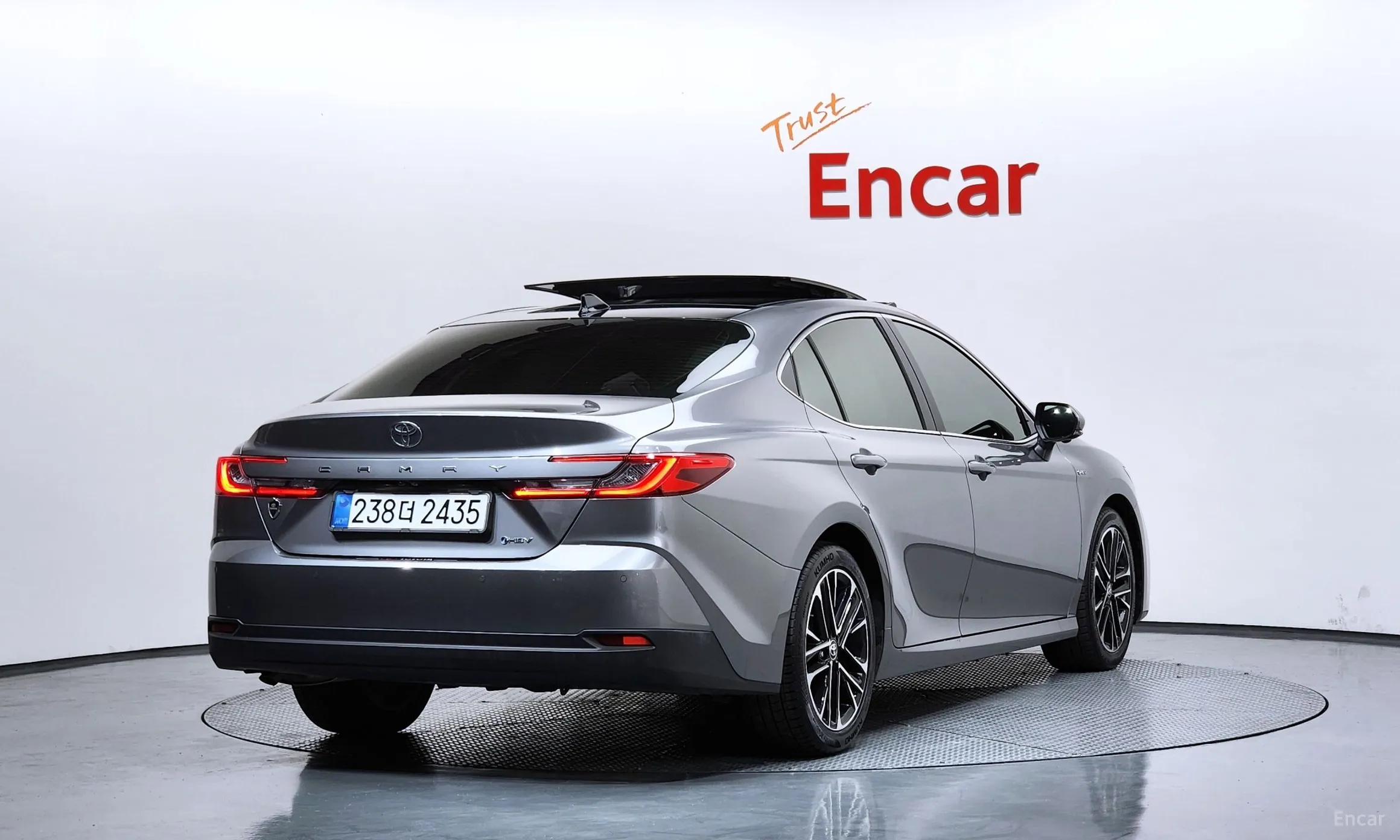 Toyota Camry (XV80) превью 2