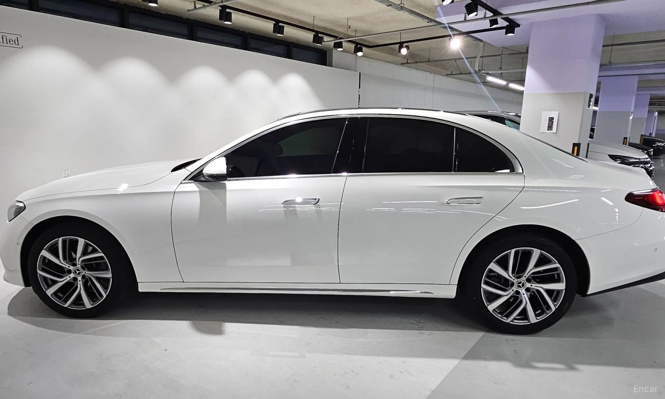Mercedes Benz E-Class W214 превью 8