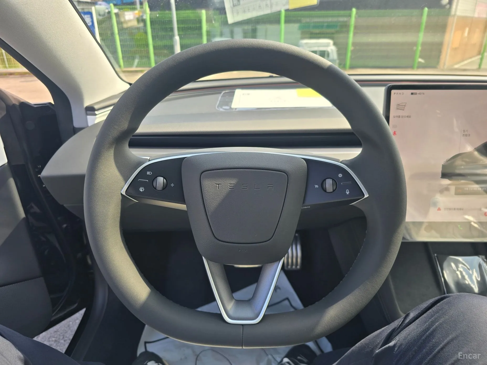 Tesla Model 3 превью 10