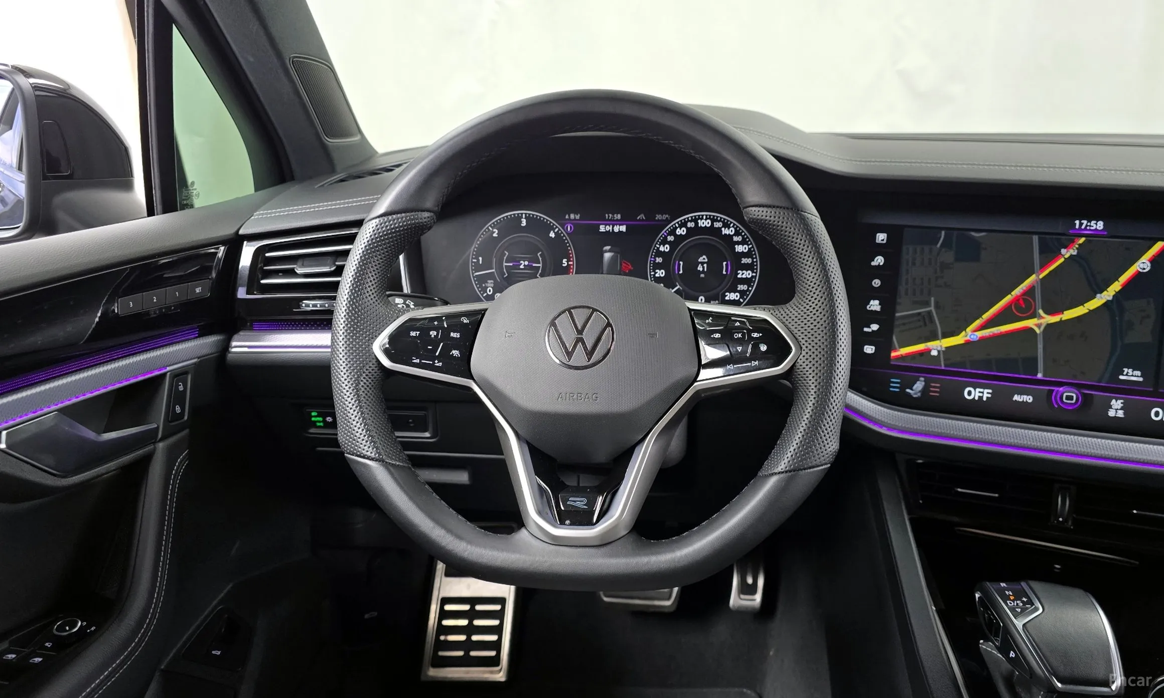 Volkswagen Touareg 3rd Generation превью 13