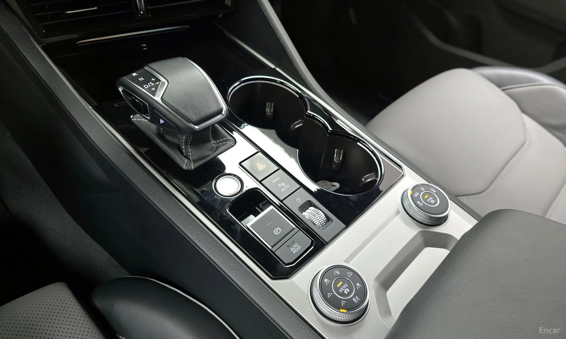 Volkswagen Touareg 3rd Generation превью 9