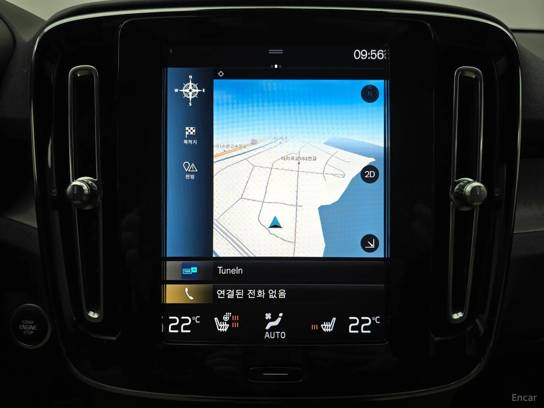 Volvo XC40 превью 14