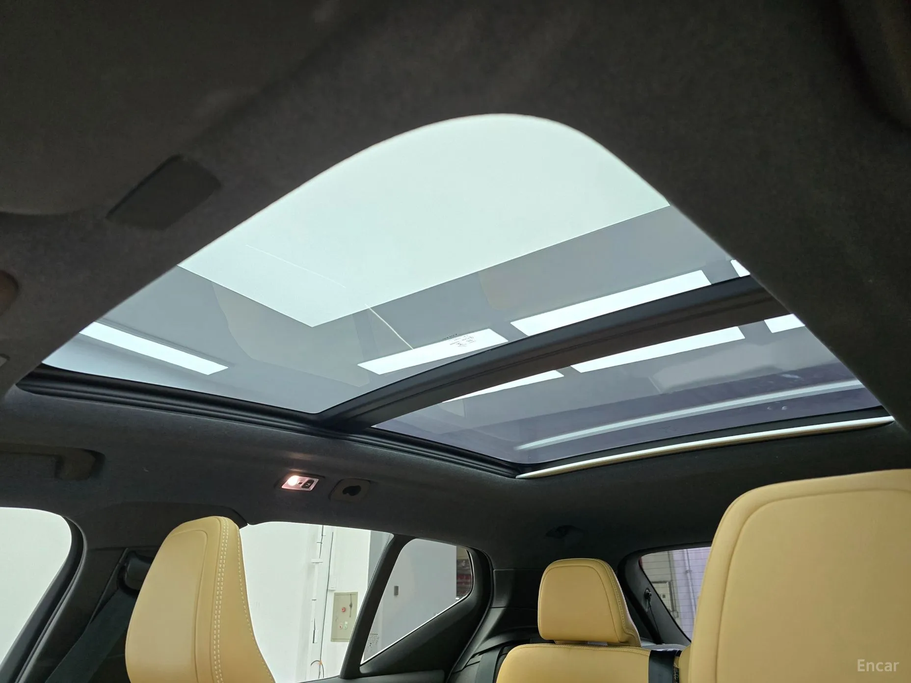 Volvo XC40 превью 18