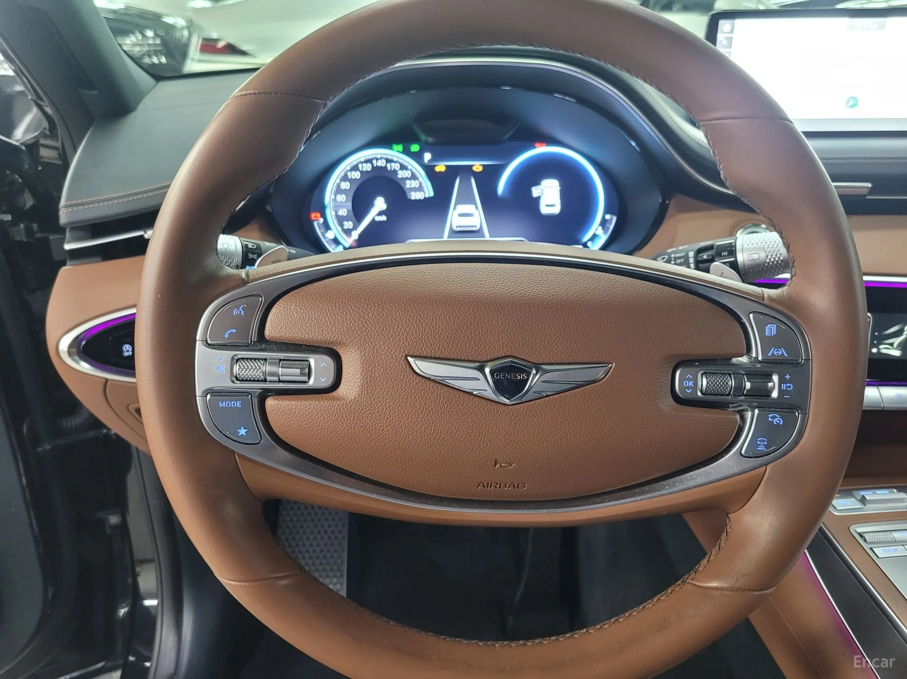 Genesis GV70 превью 3