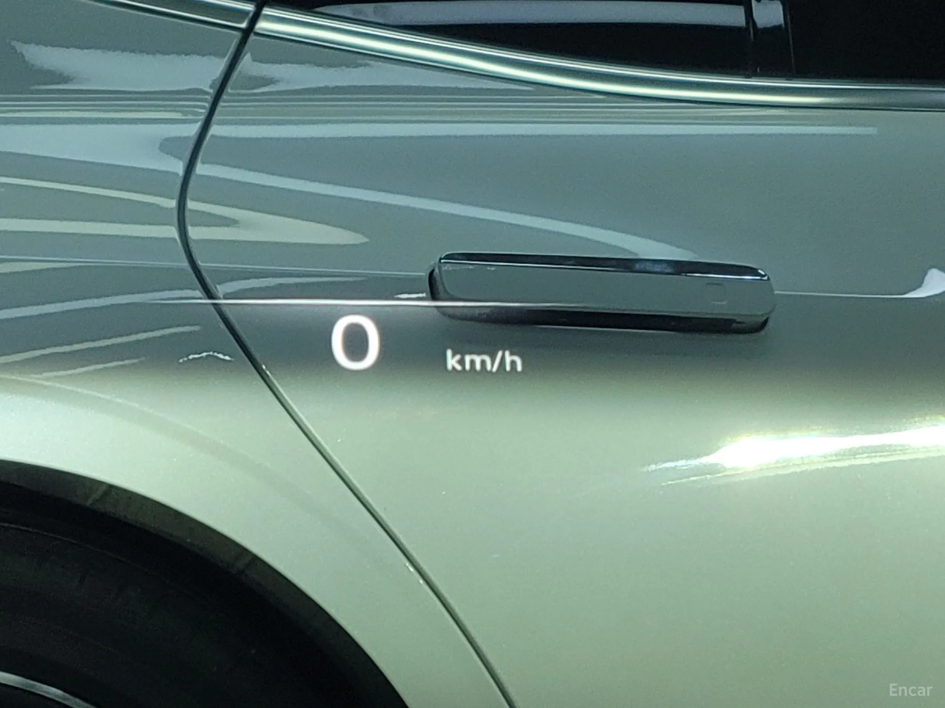 Genesis GV70 превью 9