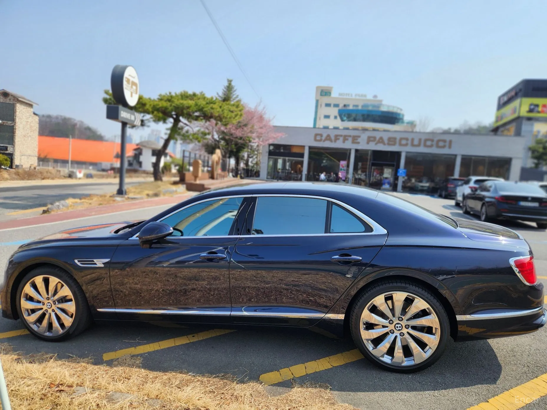 Bentley Flying Spur 3rd Generation превью 11