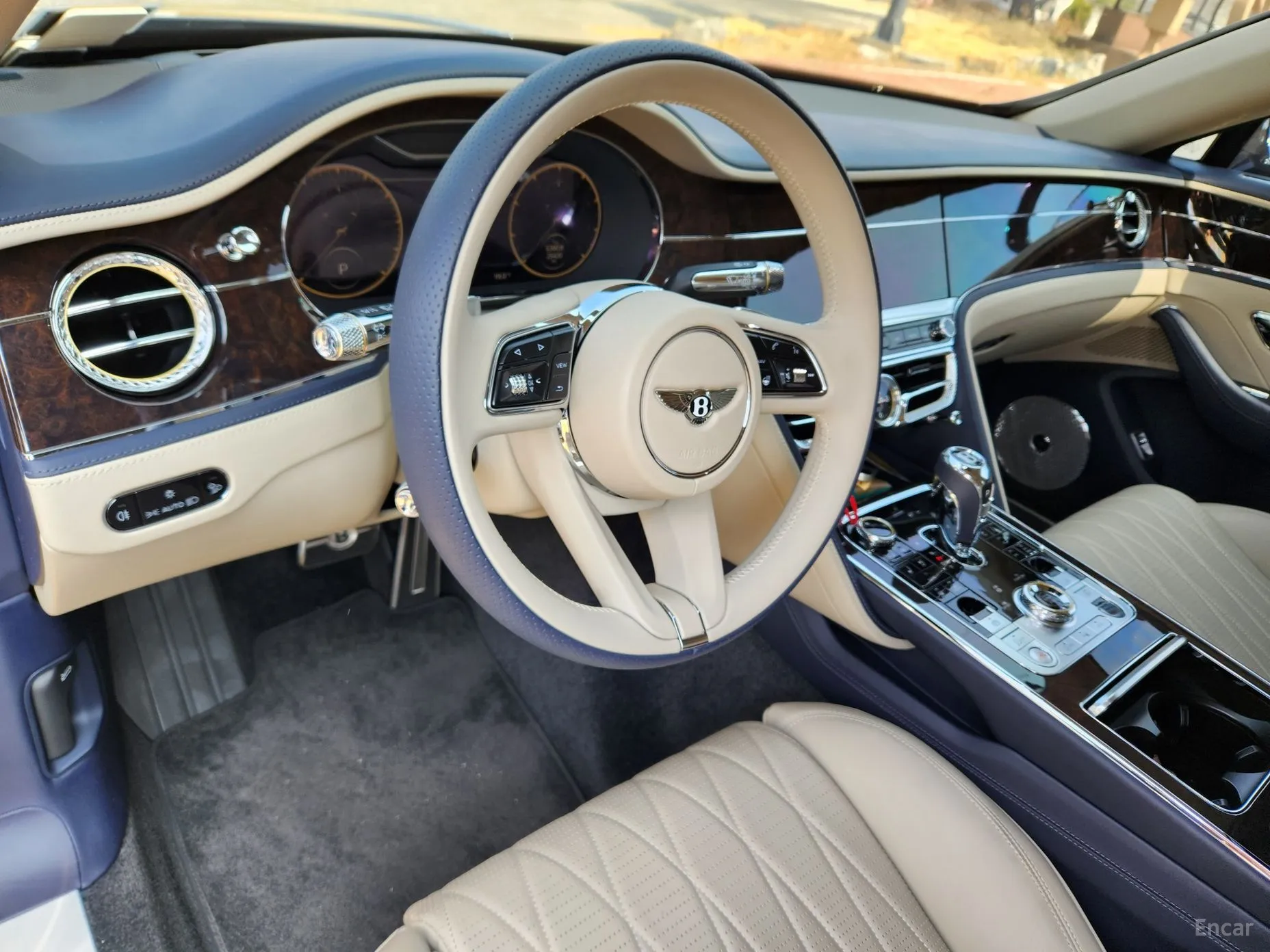 Bentley Flying Spur 3rd Generation превью 7