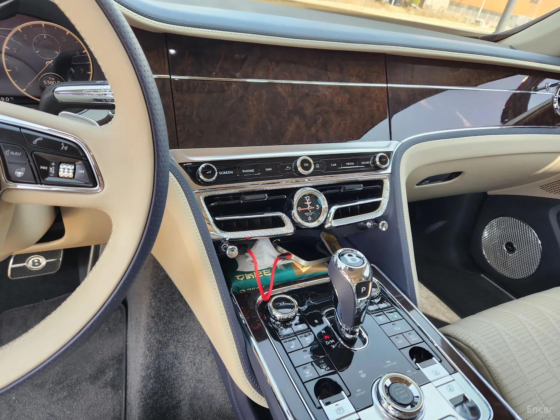 Bentley Flying Spur 3rd Generation превью 8
