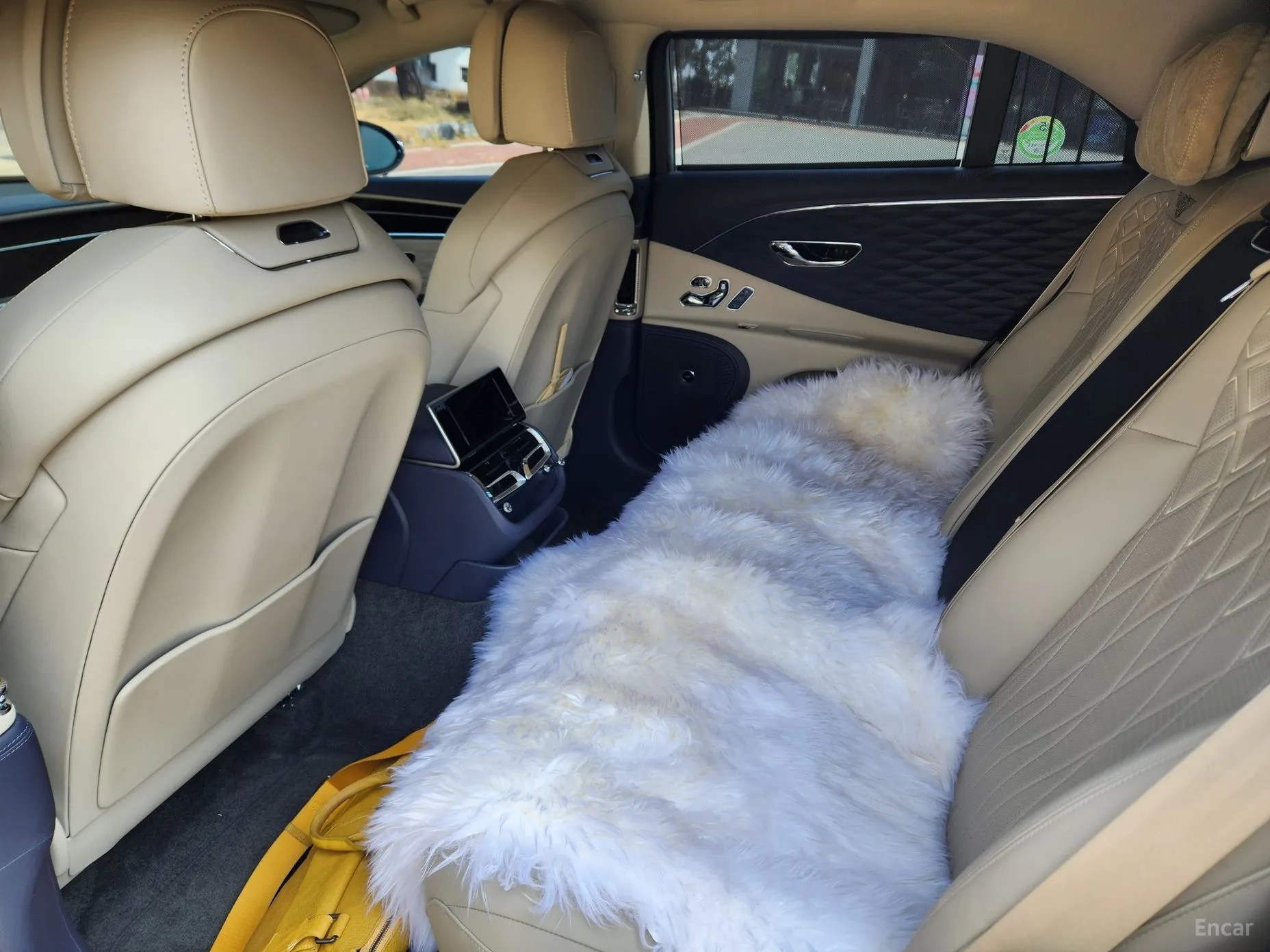 Bentley Flying Spur 3rd Generation превью 9