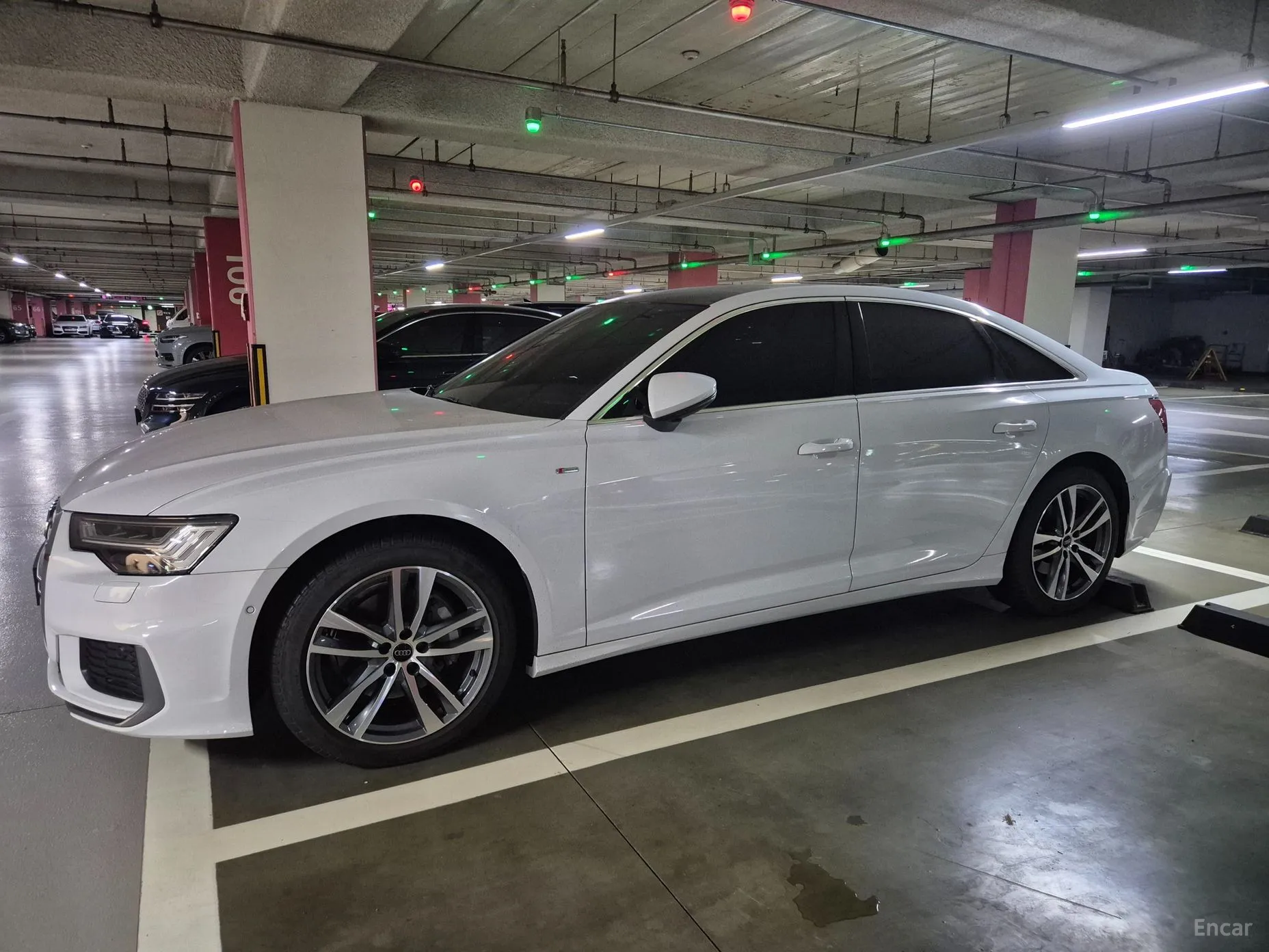 Audi A6 (C8)
