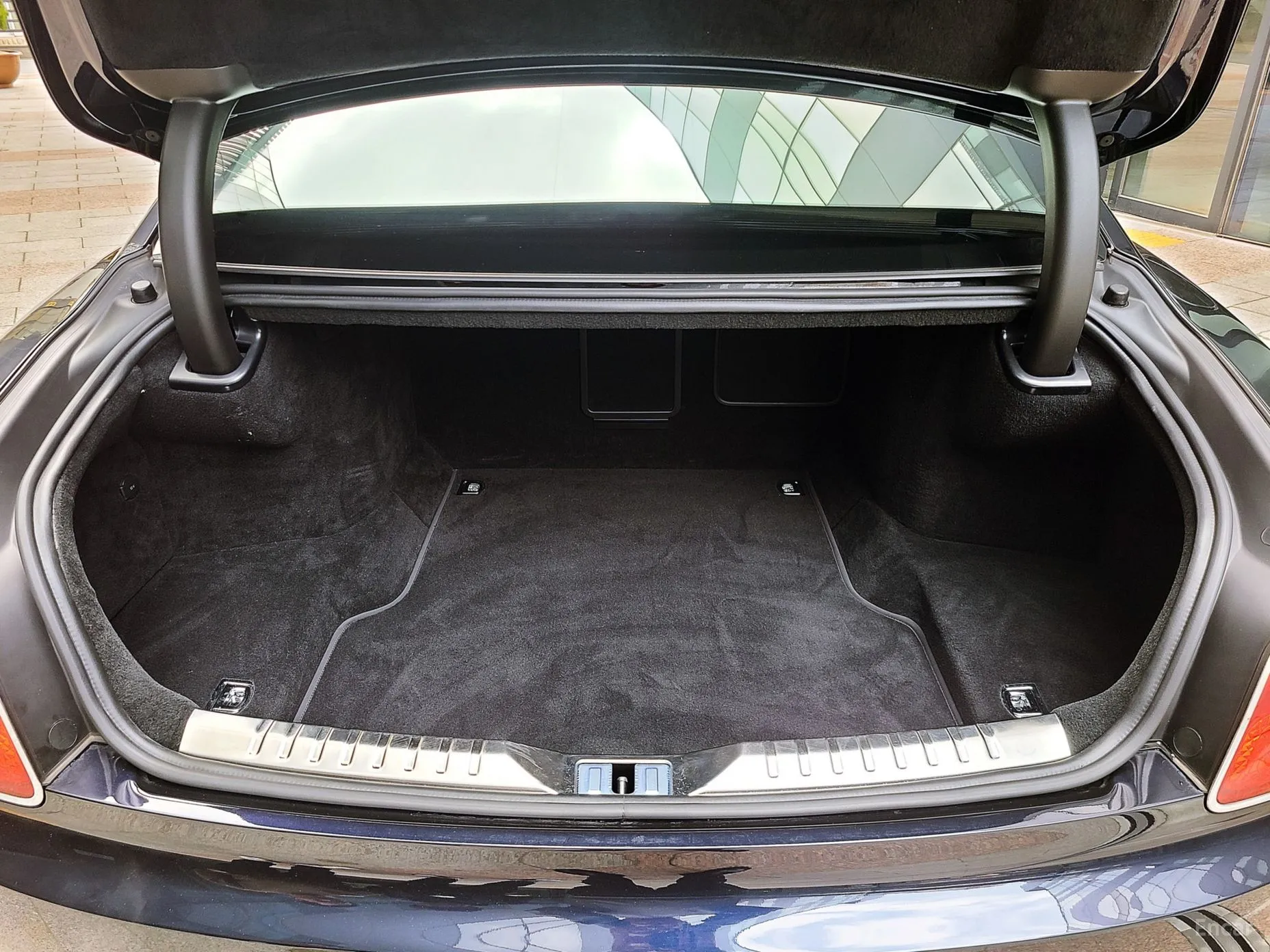 Bentley Flying Spur 3rd Generation превью 18