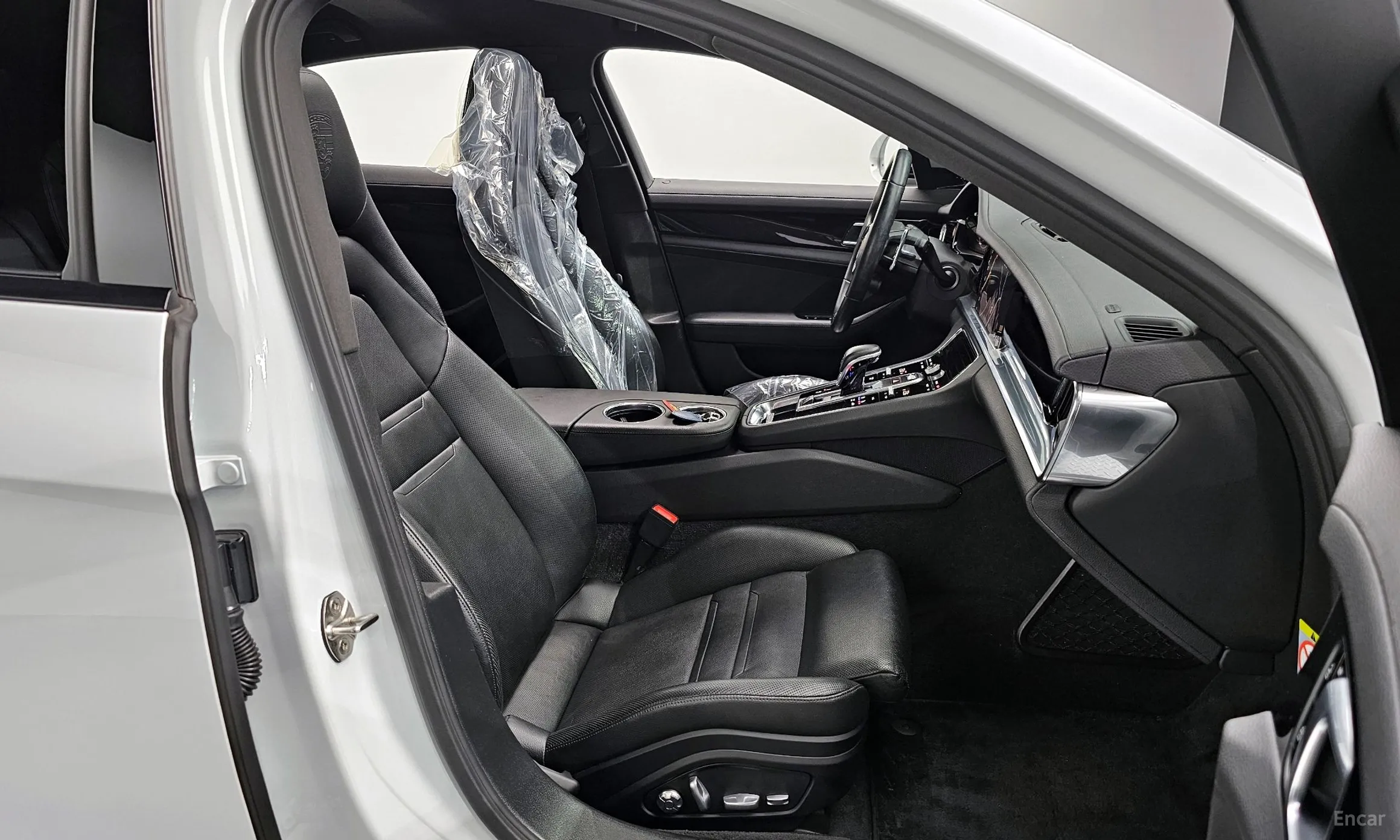 Porsche Panamera (971) превью 10