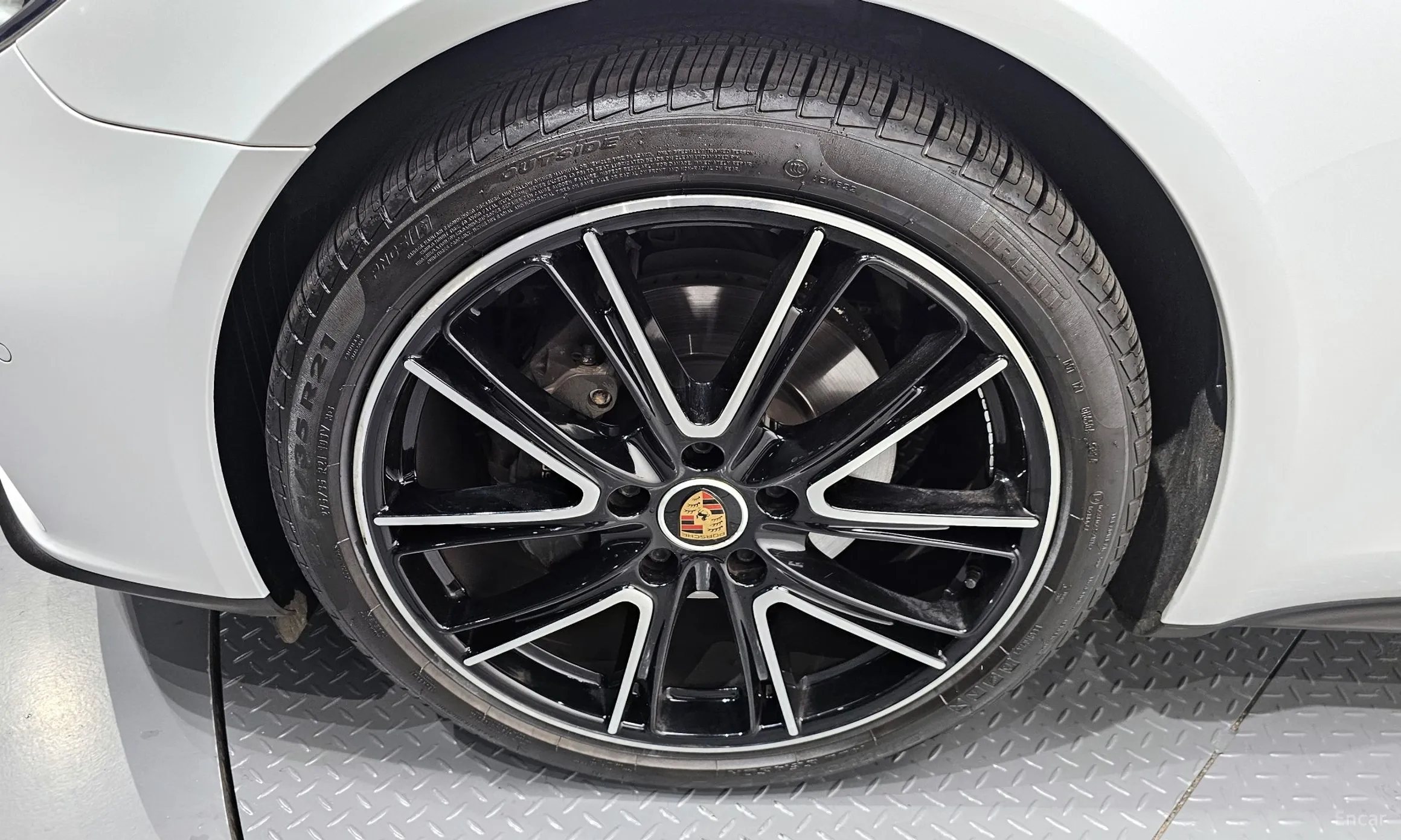 Porsche Panamera (971) превью 5
