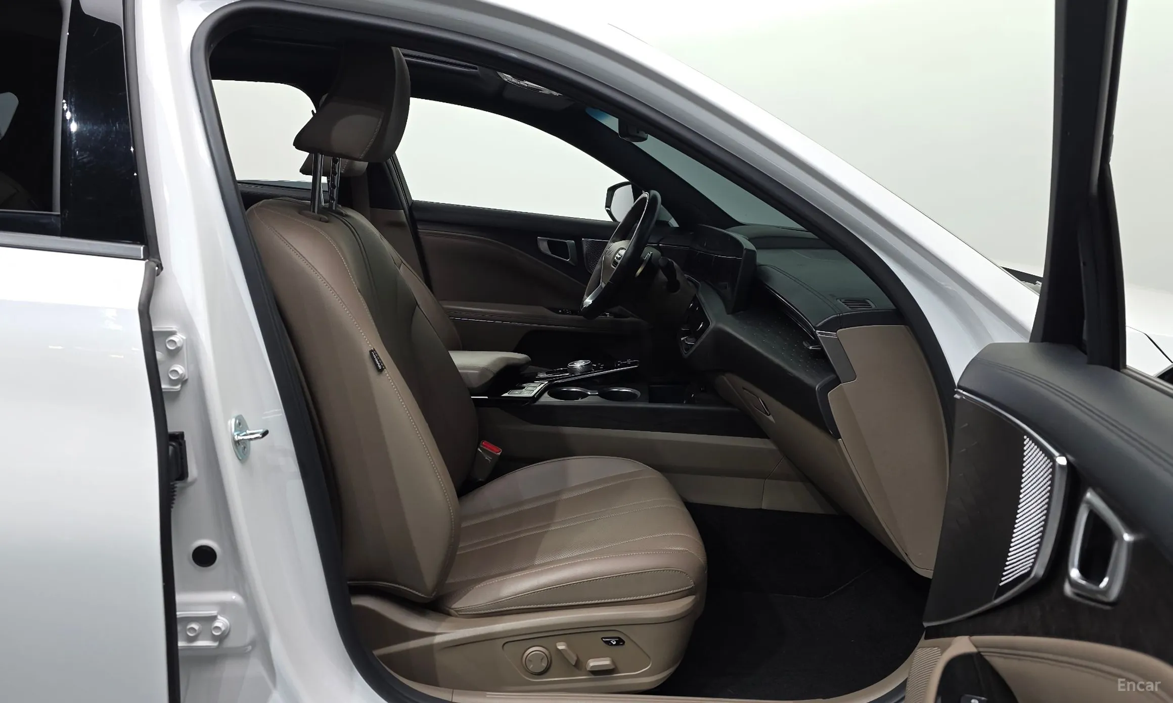 Kia K8 Hybrid превью 11