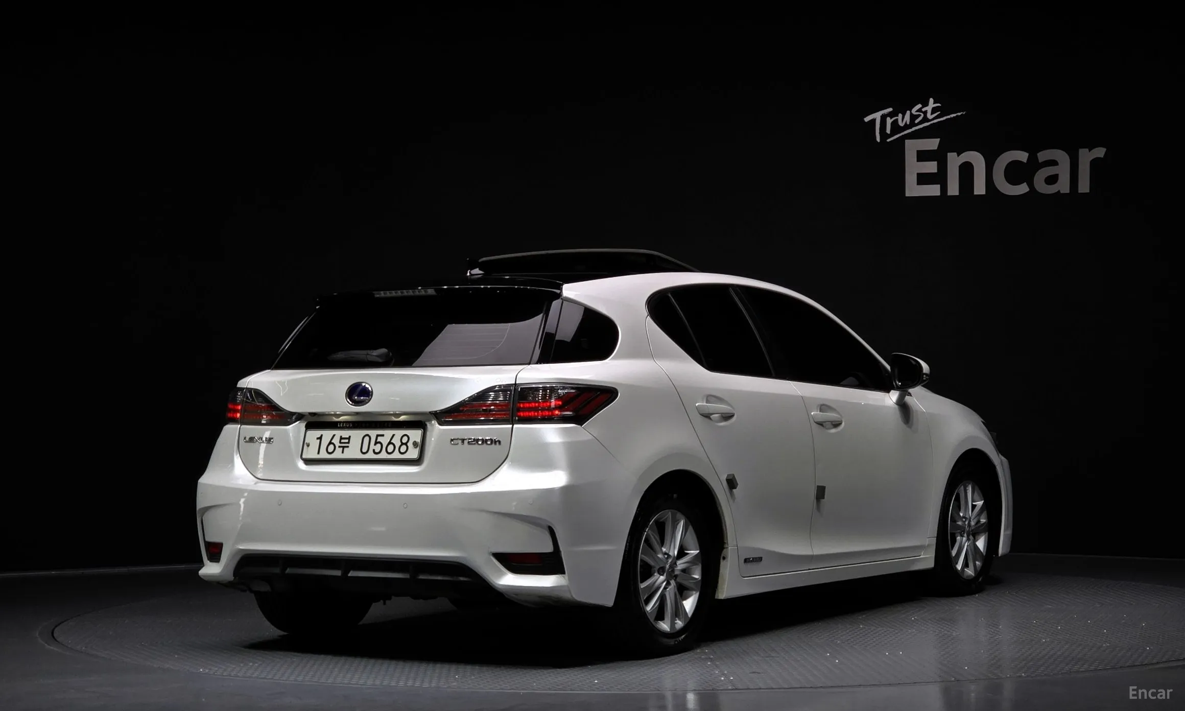 Lexus CT200h